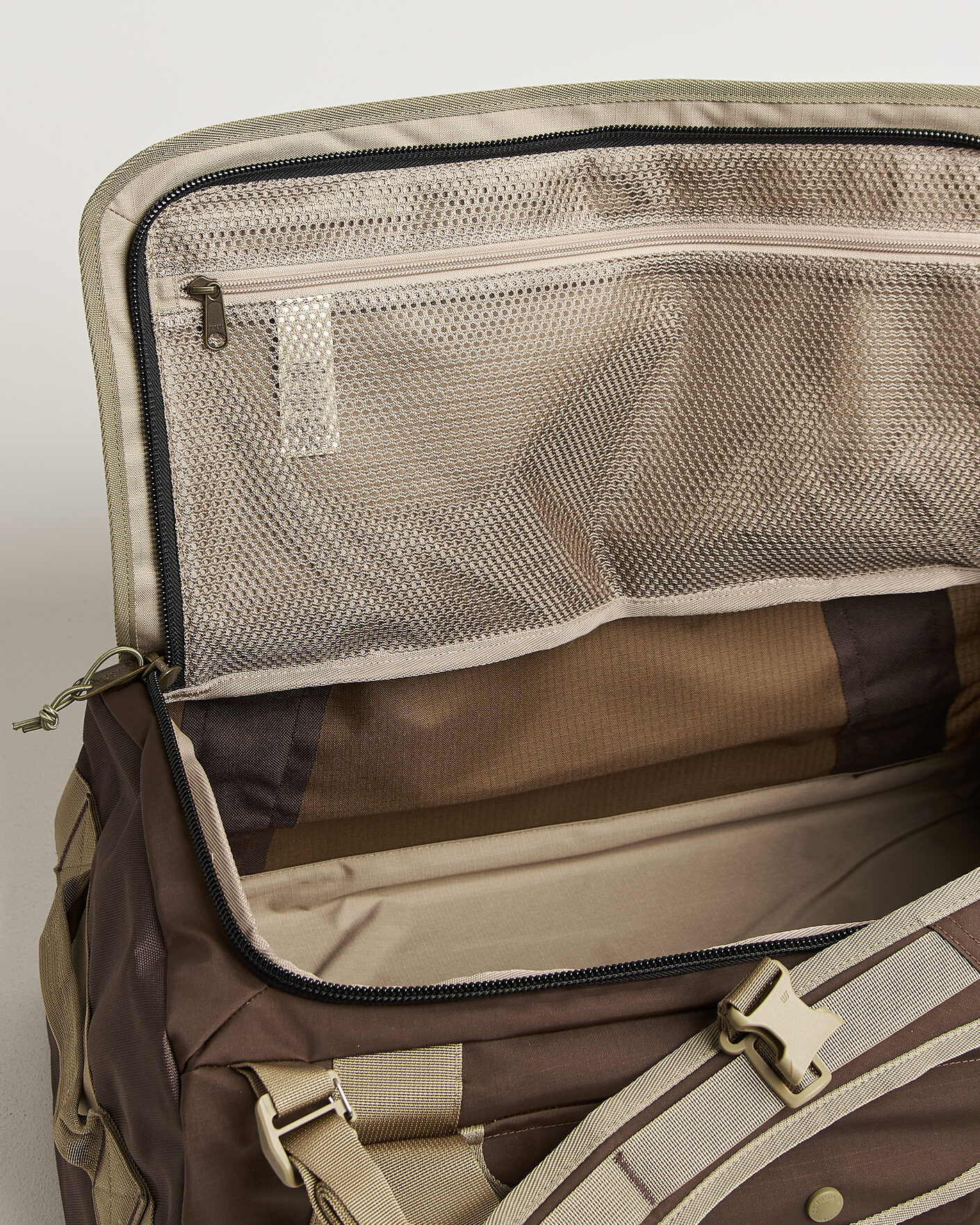 Herre | Tasker | Filson | Scout 50L Duffle Brown