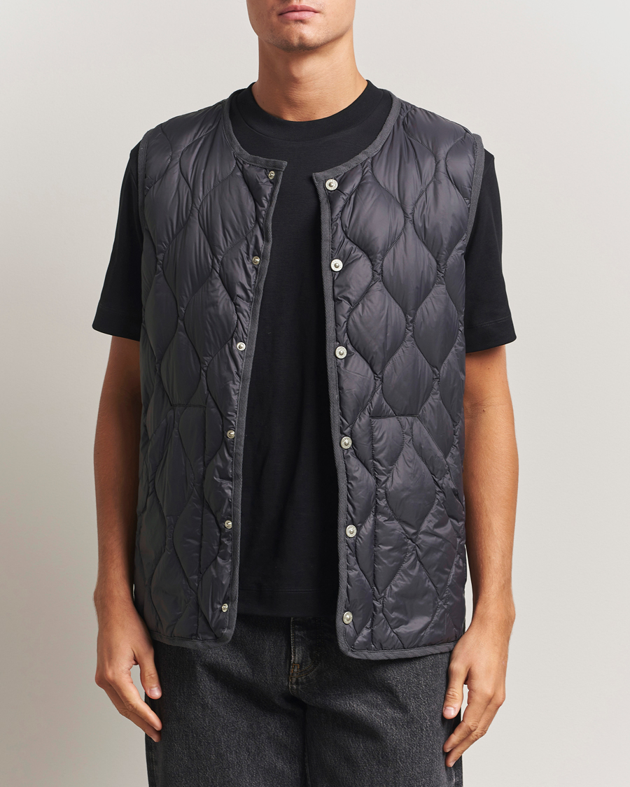 Herre | Veste | TAION | Military Crew Neck Down Vest Dark Grey