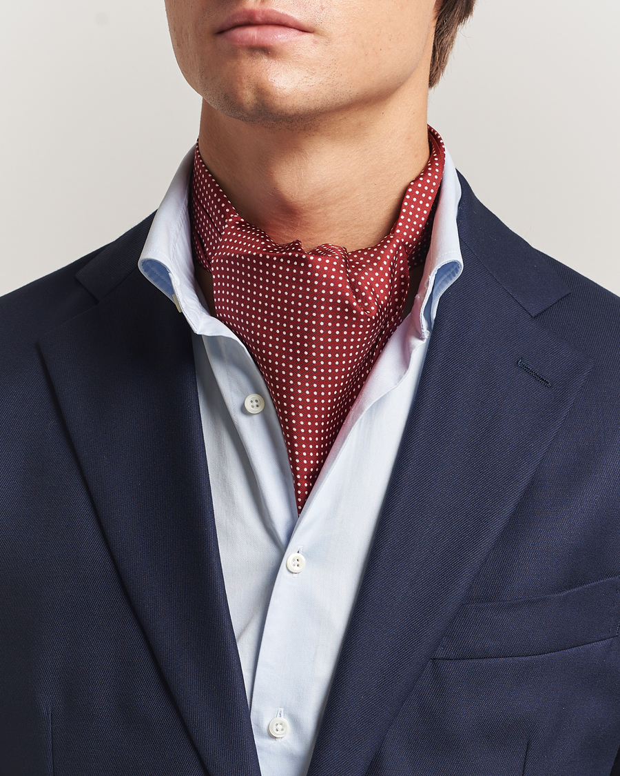 Herre | Tørklæde | Amanda Christensen | Silk Twill Micro Dot Ascot Wine Red