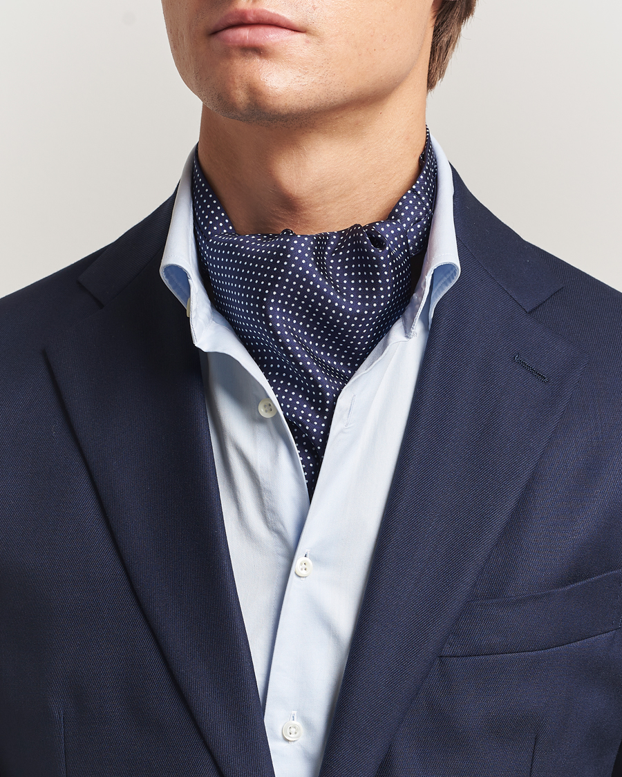 Herre | Tørklæde | Amanda Christensen | Silk Twill Micro Dot Ascot Navy