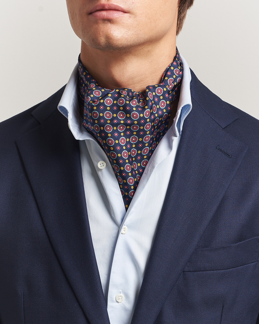 Herre | Tørklæde | Amanda Christensen | Silk Twill Medallion Ascot Navy