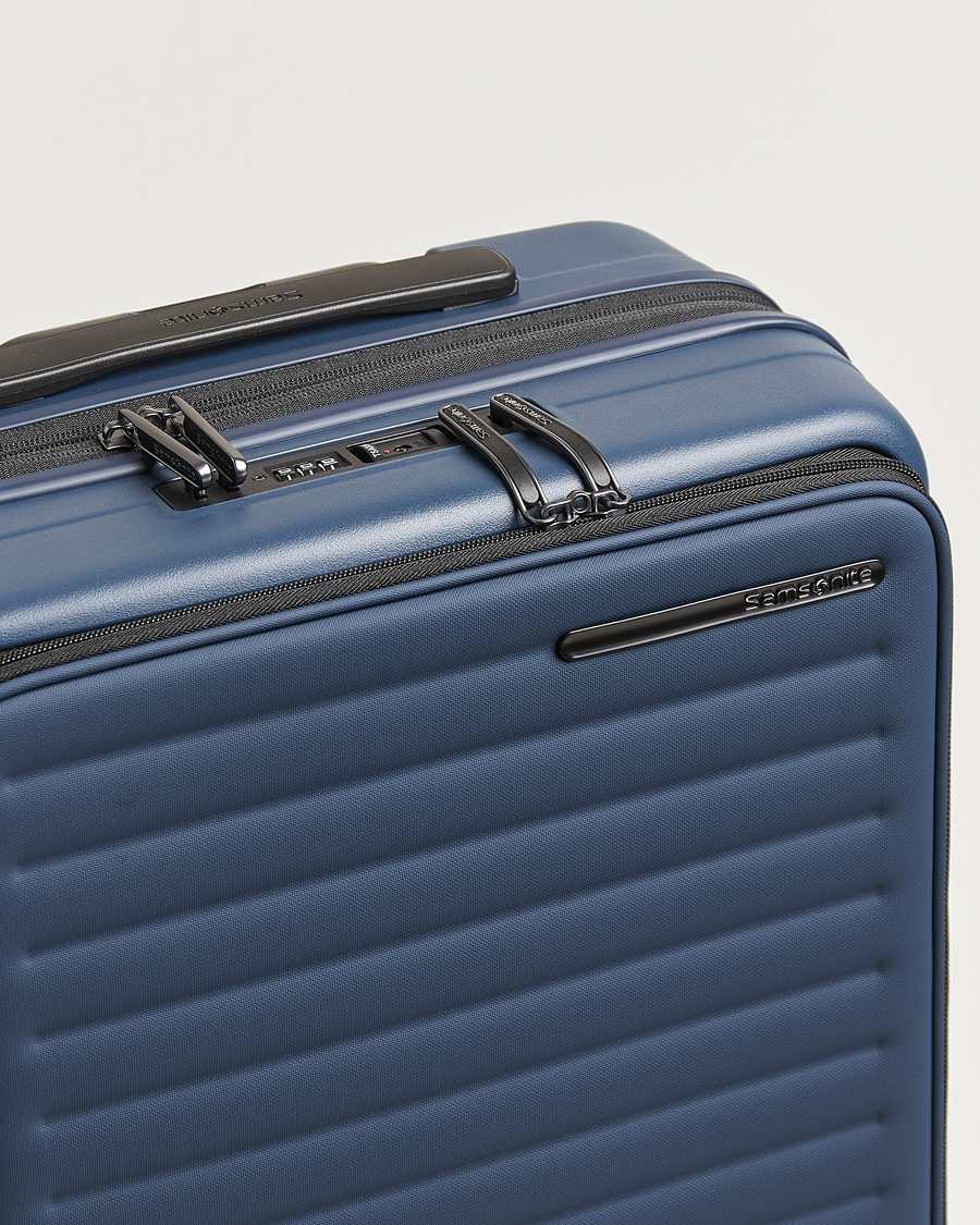 Herre | Tasker | Samsonite | Restackd Spinner Easy Access Carry-On Midnight