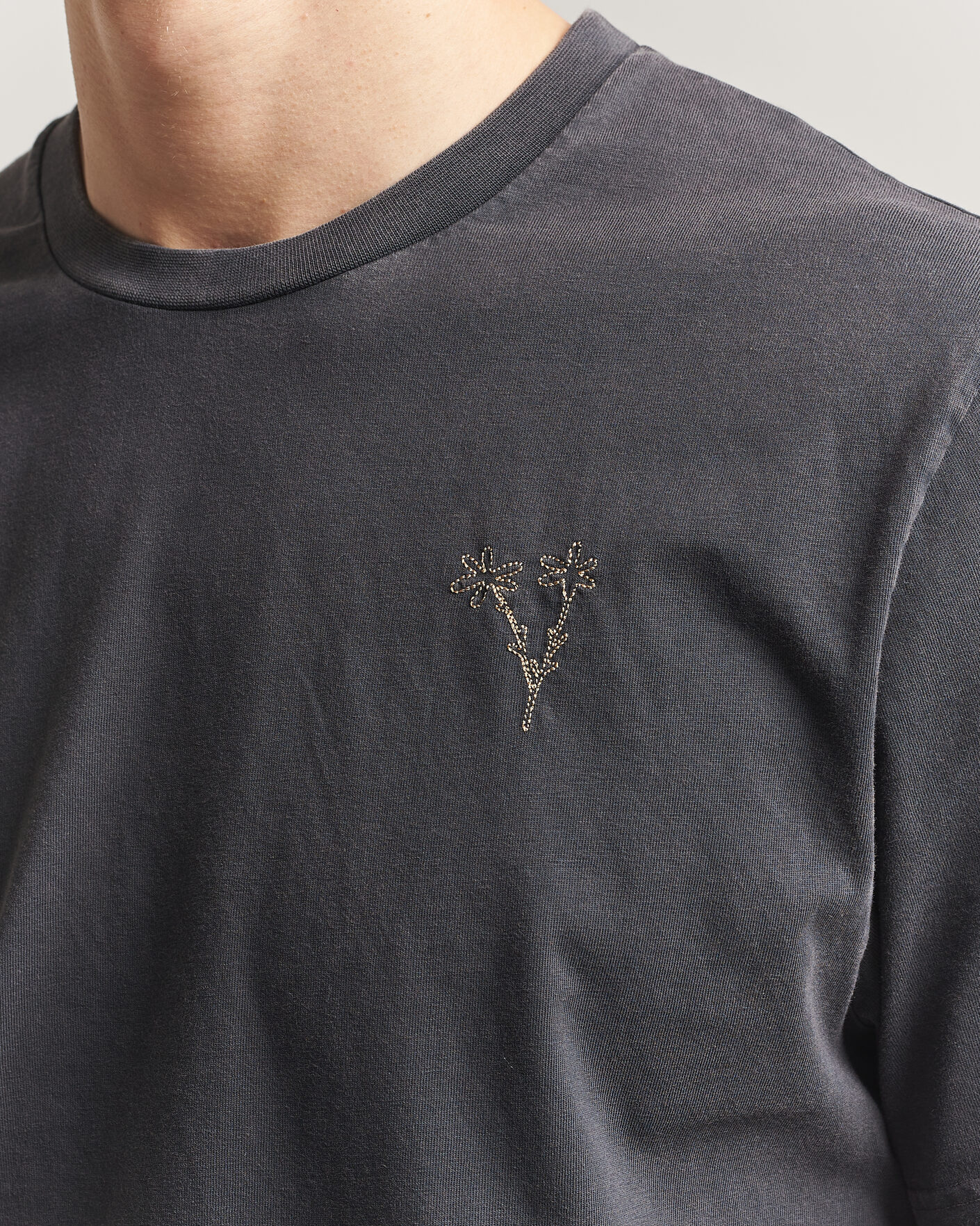 Herre | T-Shirts | Forét | Bouquet T-Shirt Washed Black