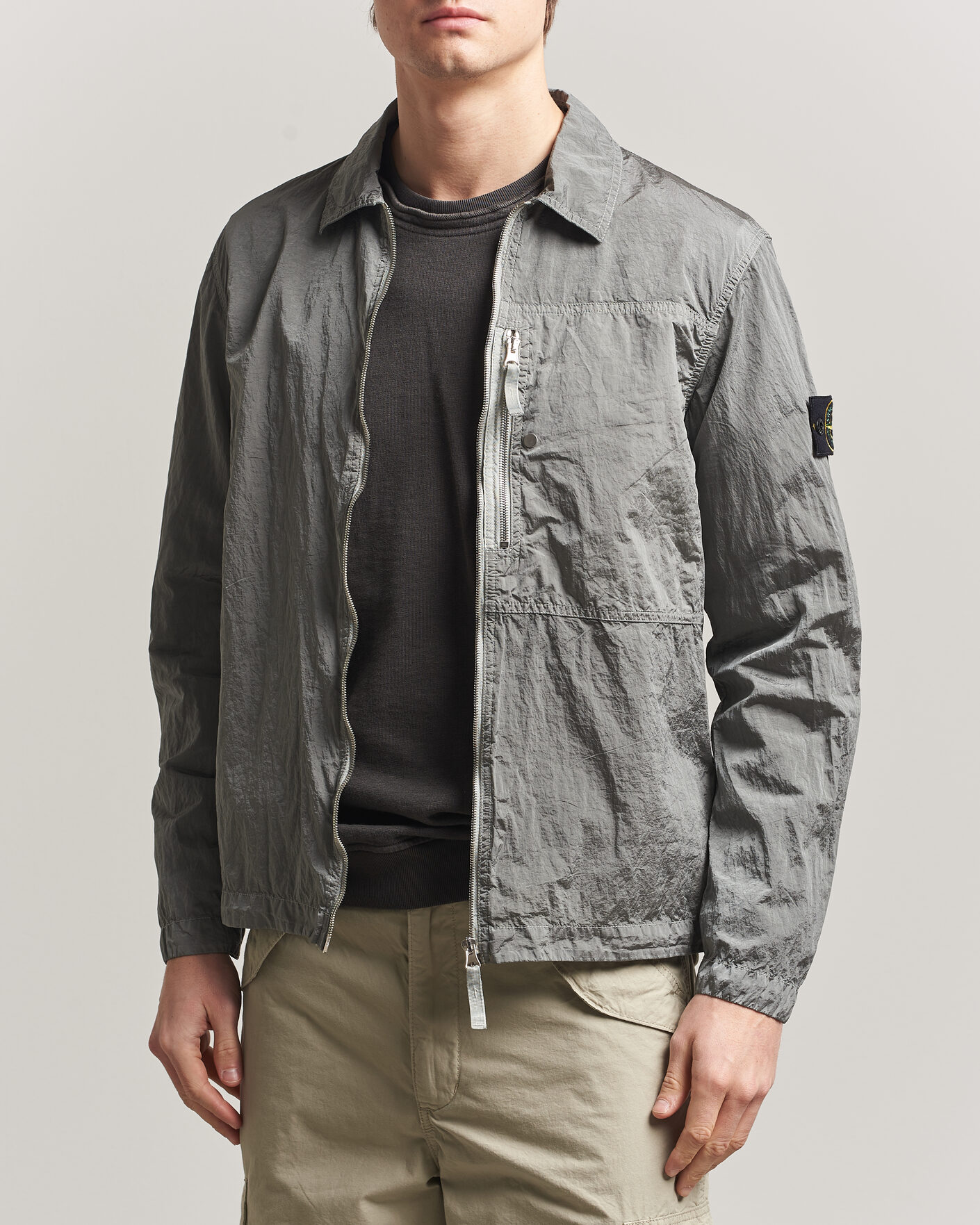 Herre | Skjorter | Stone Island | Nylon Metal Zip Overshirt Pearl Grey