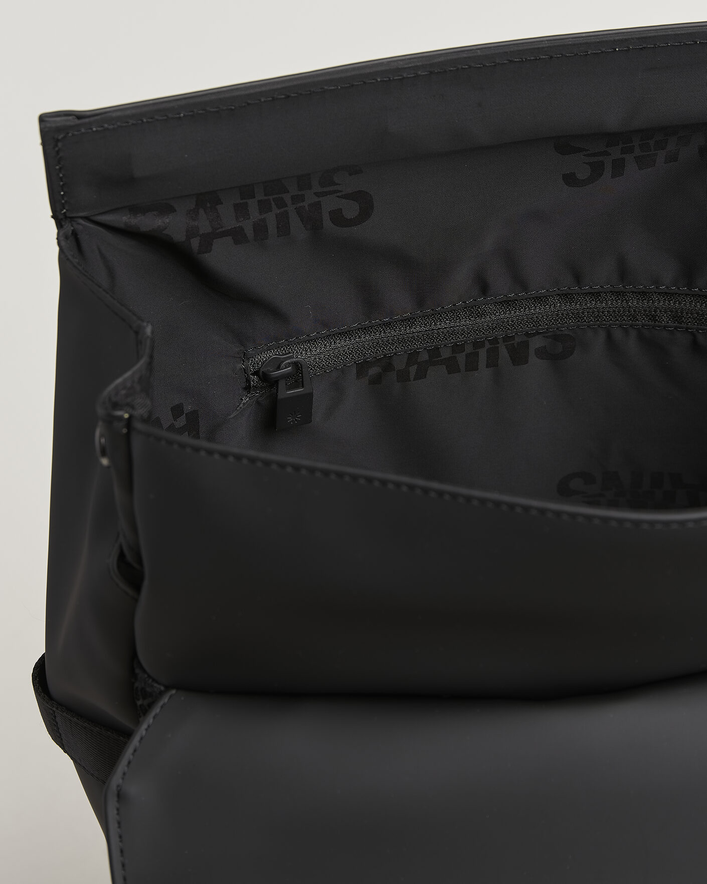 Herre | Tasker | RAINS | OTG Backpack Black