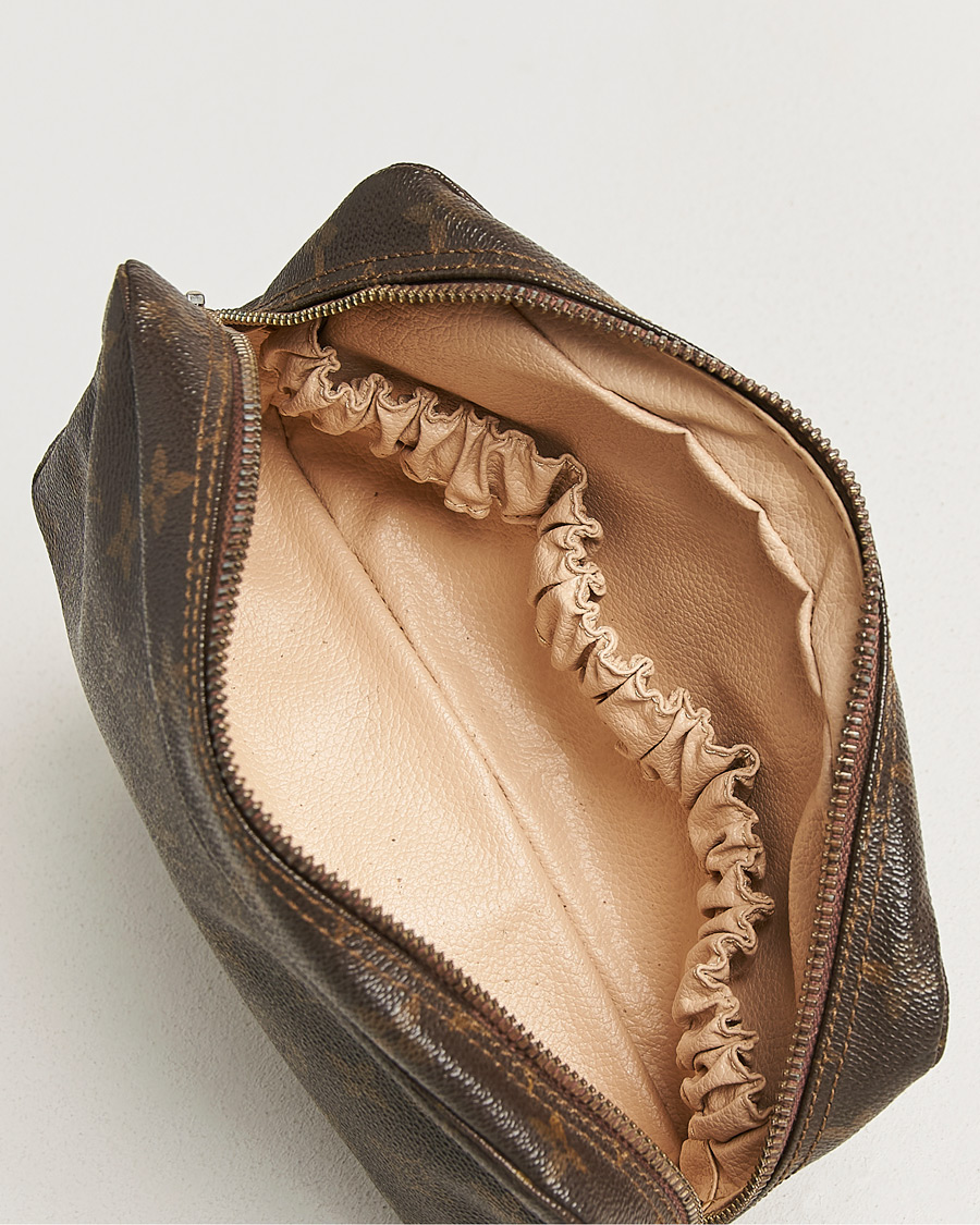 Herre | Pre-Owned & Vintage Bags | Louis Vuitton Pre-Owned | Trousse Toilette 23 Monogram