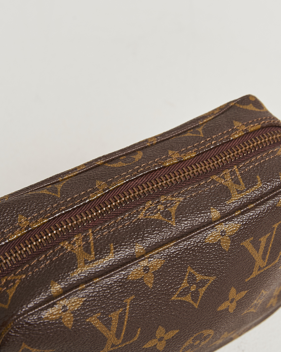 Herre | Pre-Owned & Vintage Bags | Louis Vuitton Pre-Owned | Trousse Toilette 18 Monogram