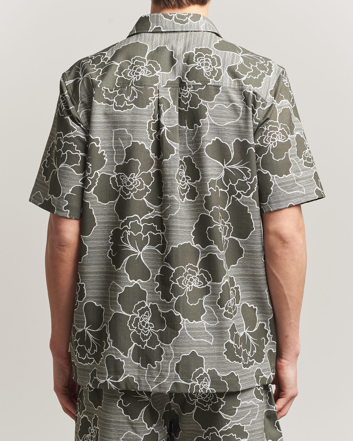 Herre | Skjorter | LES DEUX | Charlie Poppy AOP Short Sleeve Shirt Olive Night