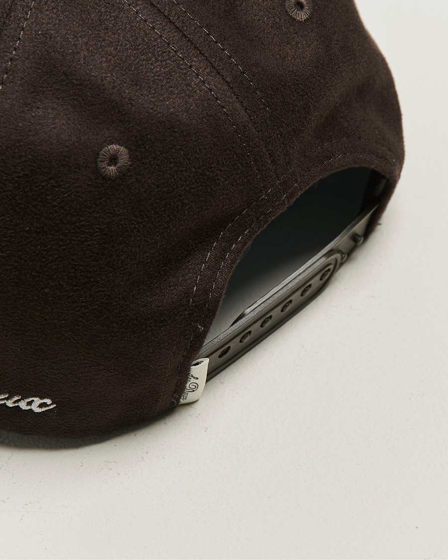 Herre | Hatte & kasketter | LES DEUX | Encore Suede Baseball Cap Coffee Brown