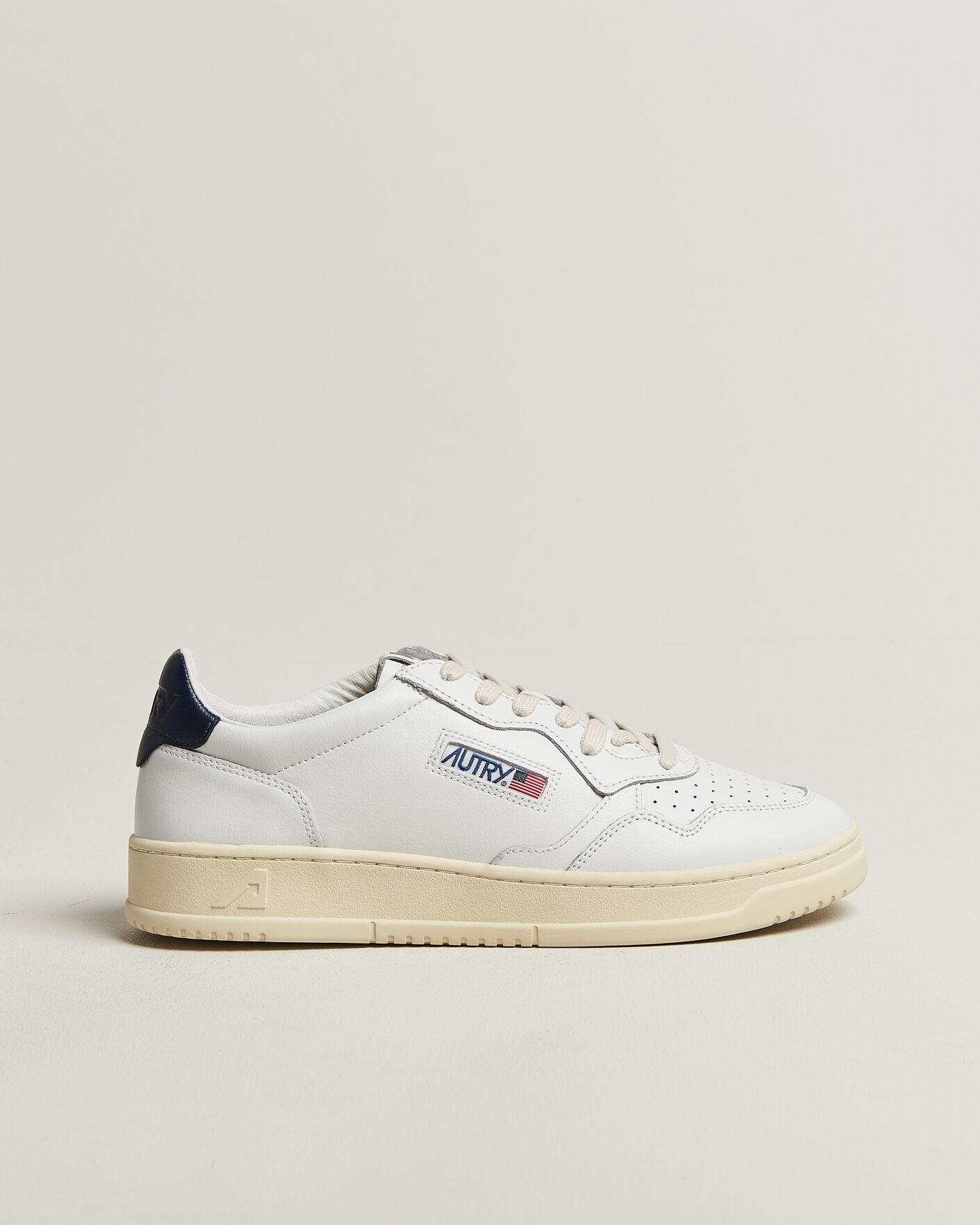 Herre | Sneakers | Autry | Medalist Low Sneaker White/Space
