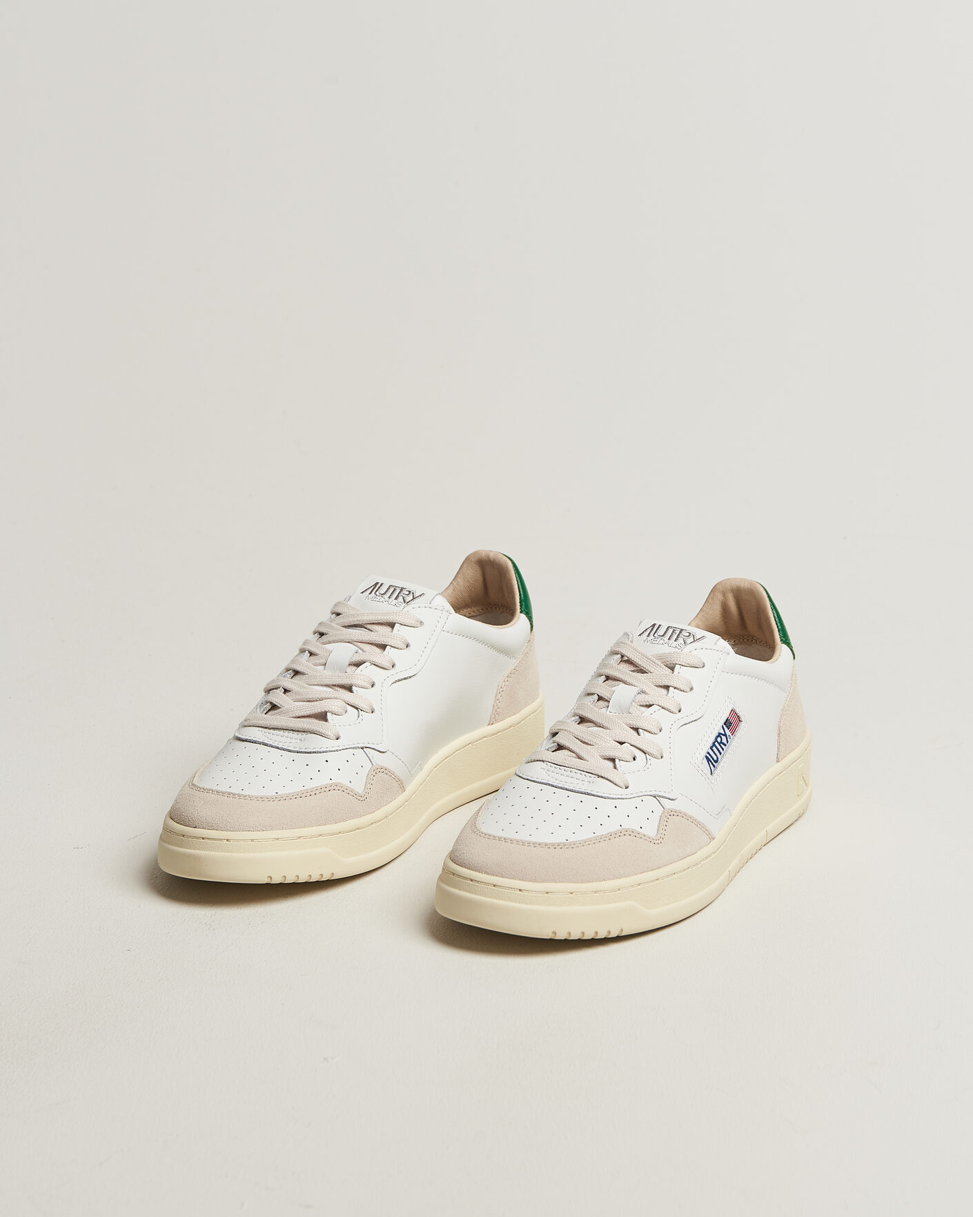 Herre | Sneakers | Autry | Medalist Low Leather/Suede Sneaker White/Amazon
