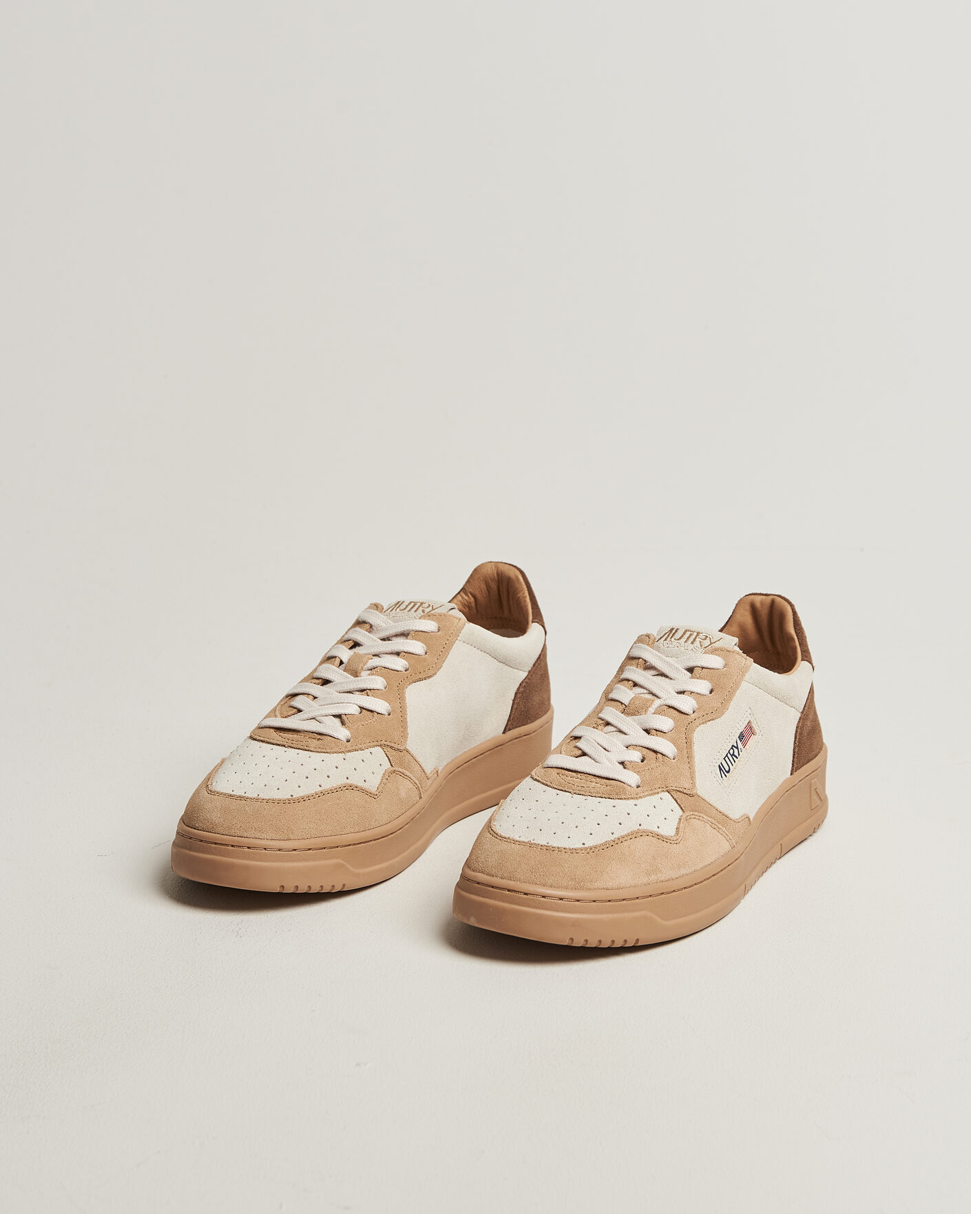 Herre | Sneakers | Autry | Medalist Low Suede Mix Sneaker Tundra/Egg/Peanut