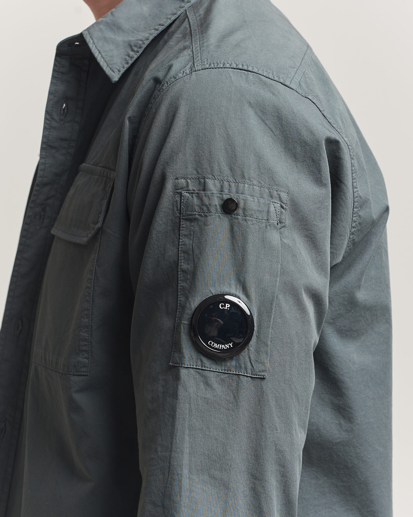 Herre | Skjorter | C.P. Company | Organic Gabardine Pocket Shirt Dark Grey