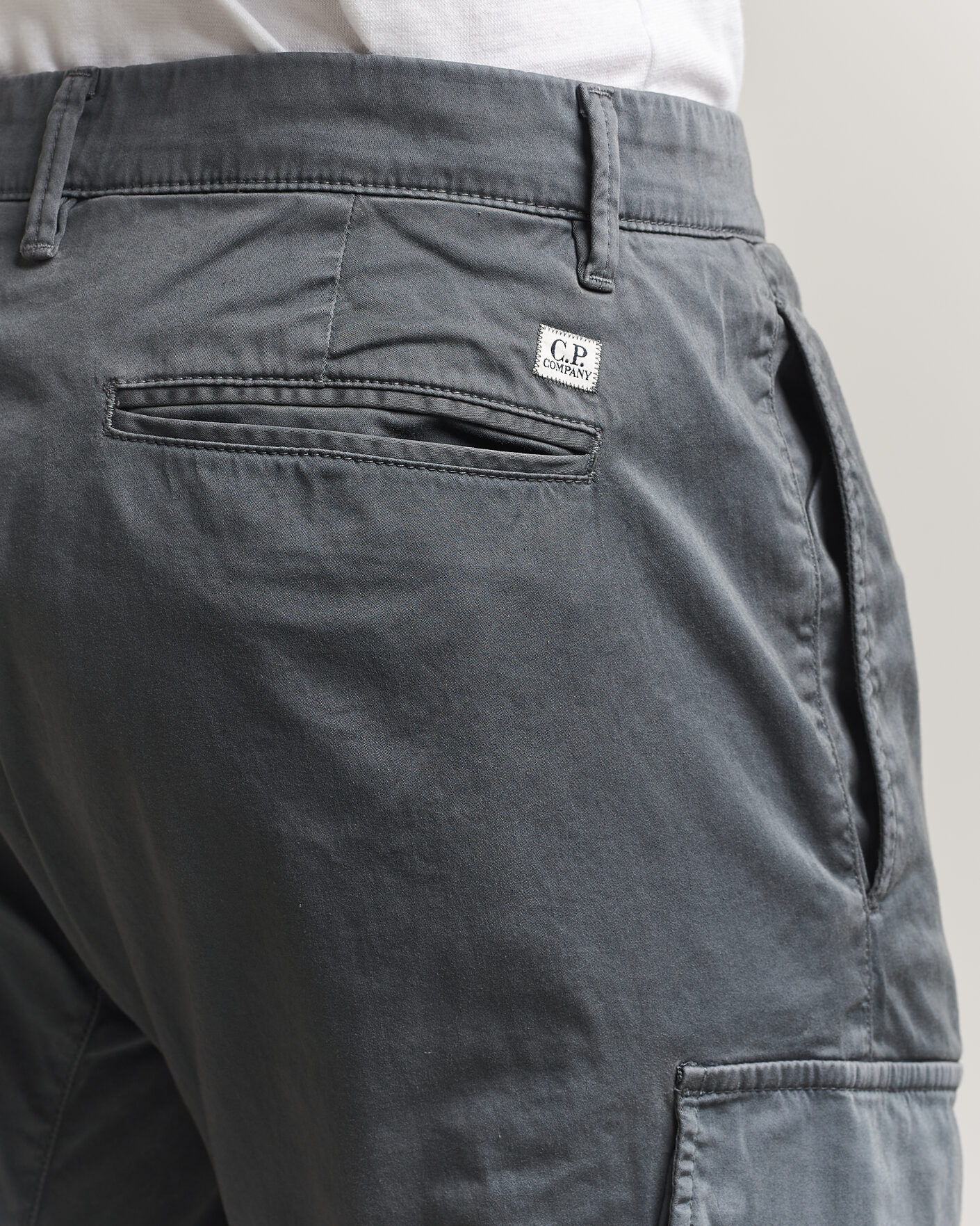 Herre | Bukser | C.P. Company | Satin Stretch Cargo Pants Dark Grey