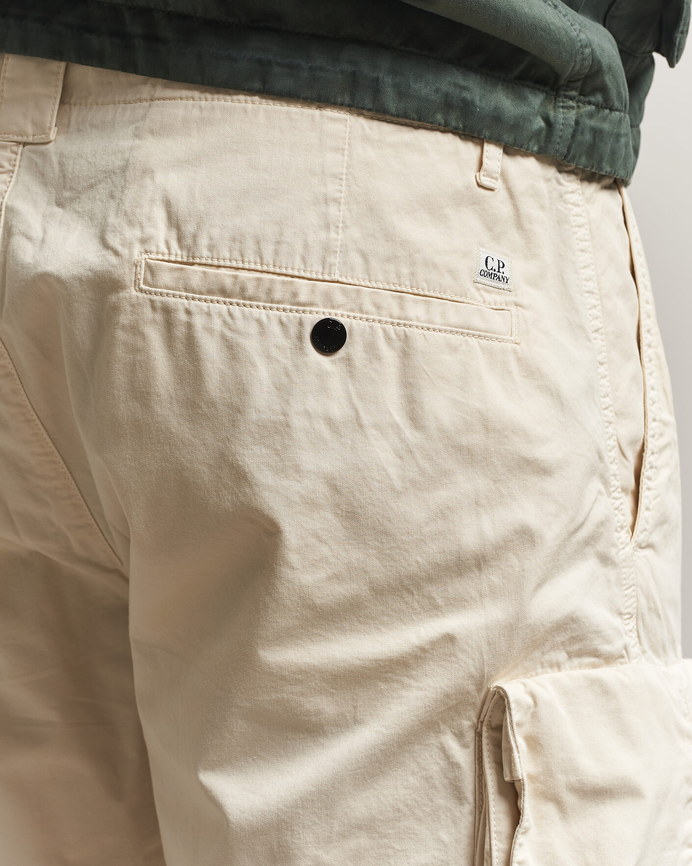 Herre | Shorts | C.P. Company | Cotton Gabardine Cargo Shorts Cream