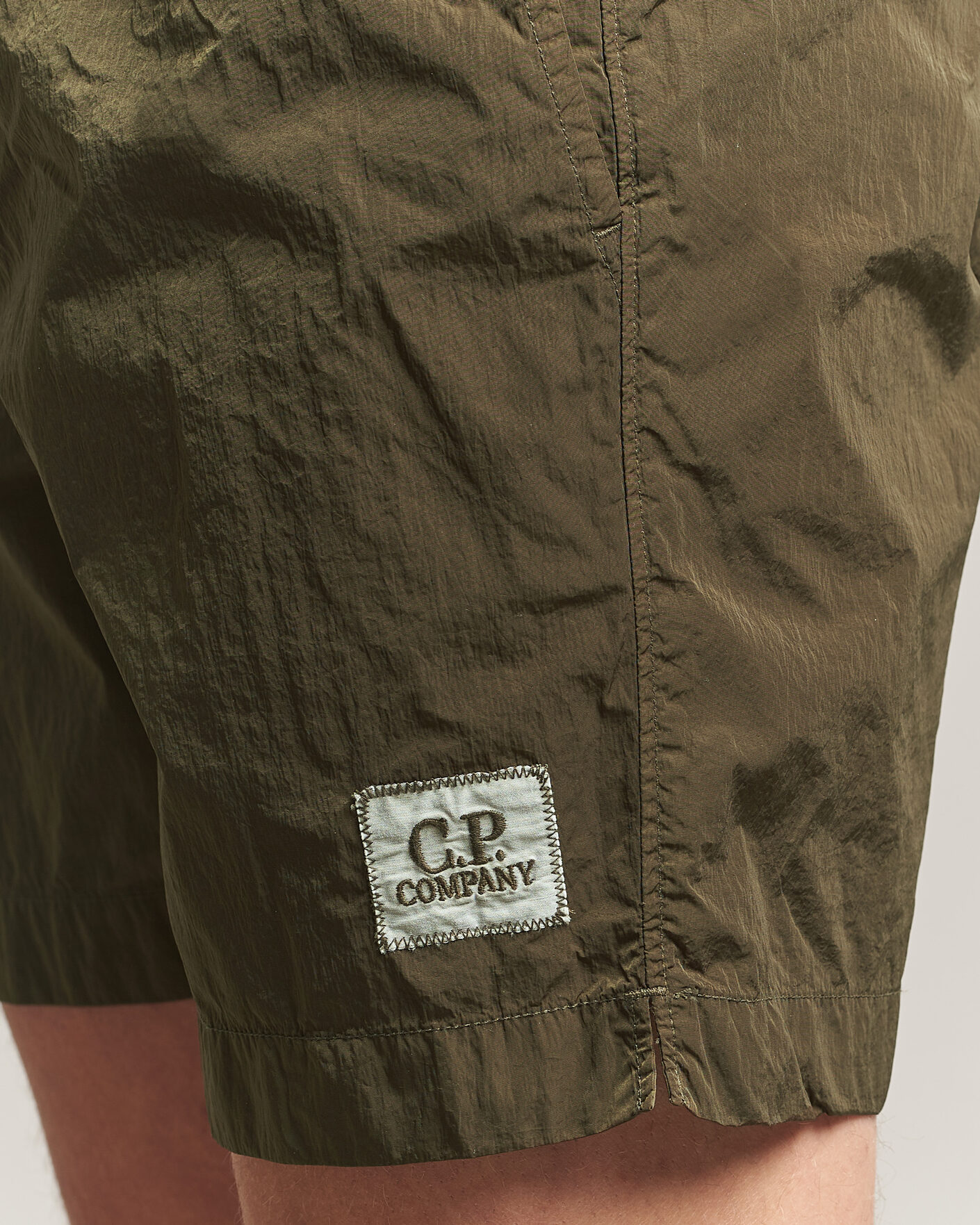 Herre | Badebukser | C.P. Company | Eco Chrome Logo Swimshorts Olive