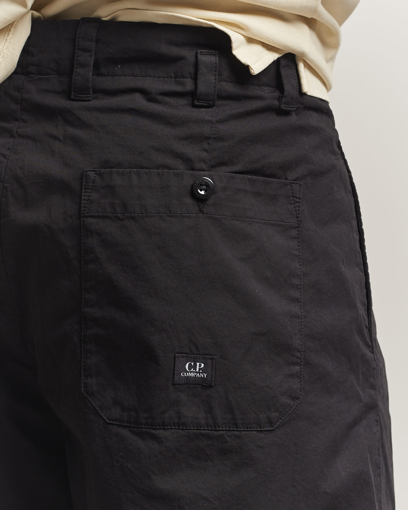 Herre | Shorts | C.P. Company | Cotton Gabardine Pleated Loose Shorts Black