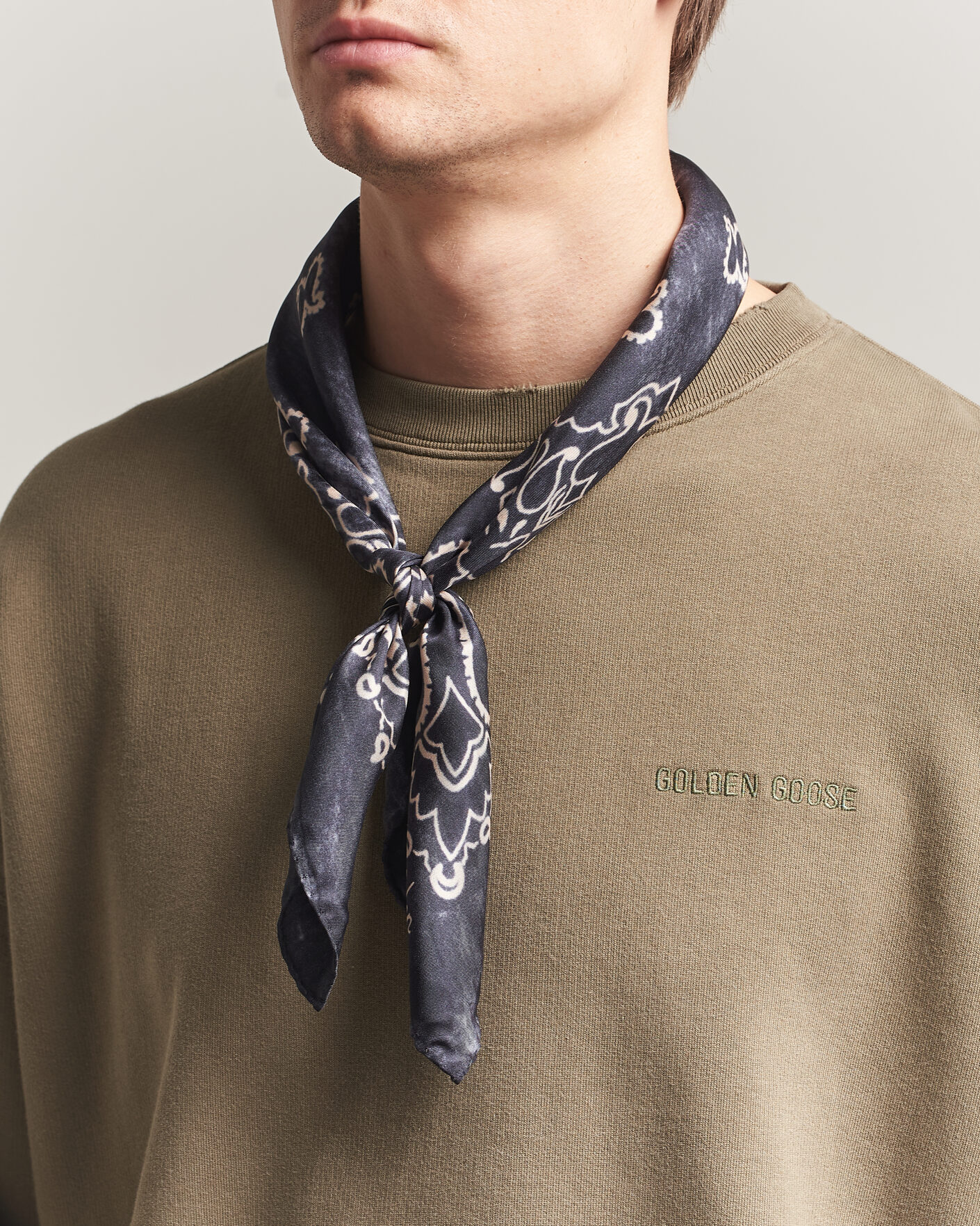 Herre | Lommeklude | Golden Goose | Paisley Silk Bandana Antracite