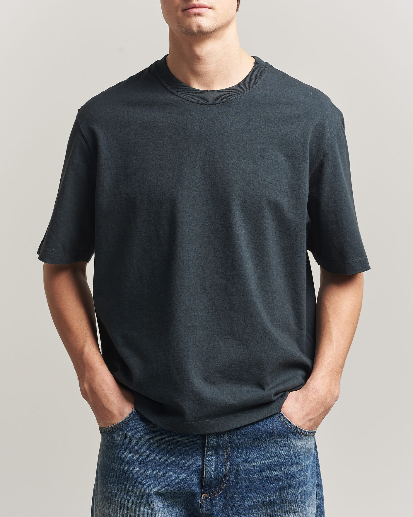 Herre | T-Shirts | Golden Goose | Relaxed Fit Cotton T-Shirt Washed Black
