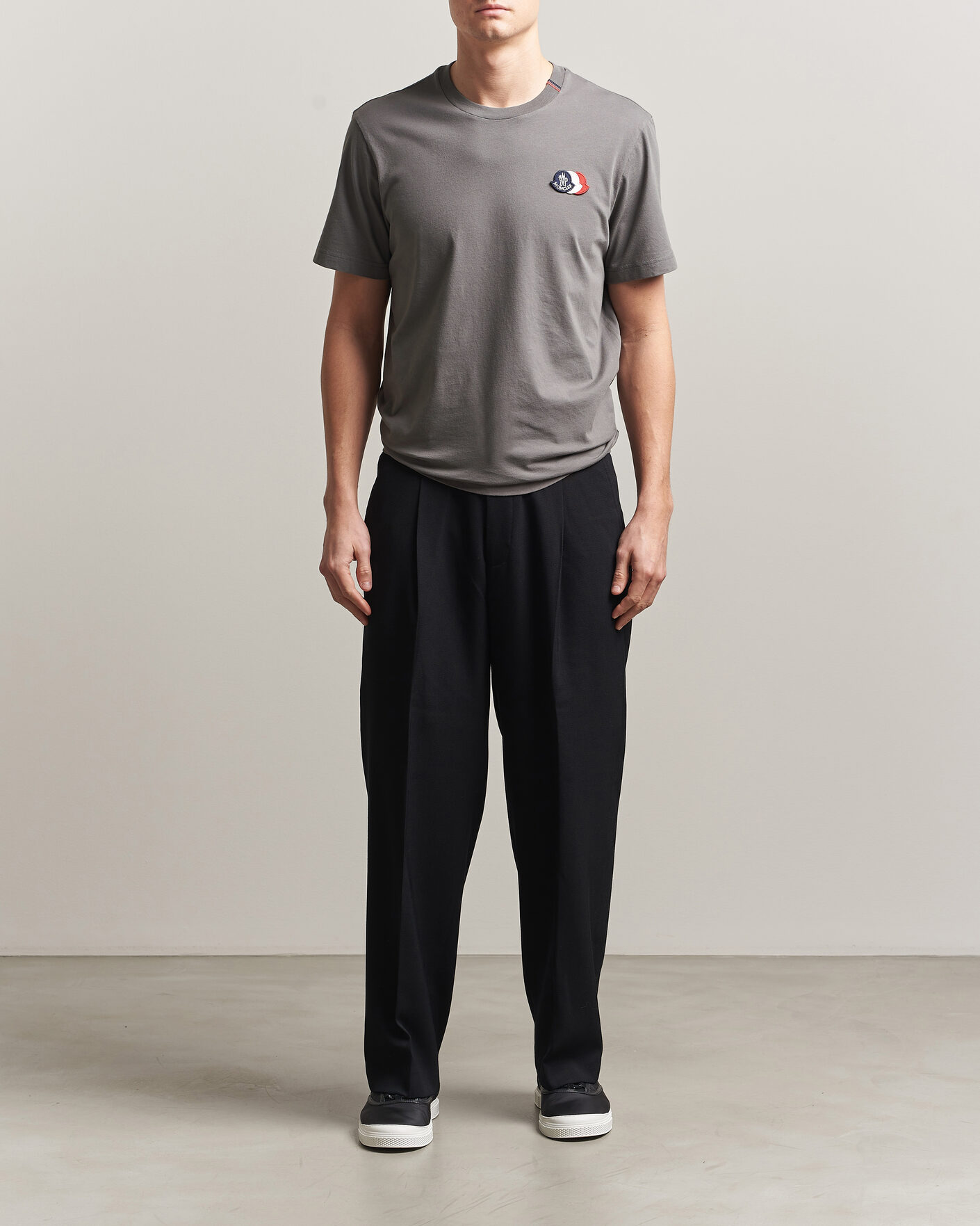 Herre | T-Shirts | Moncler | Tricolore Logo T-Shirt Grey