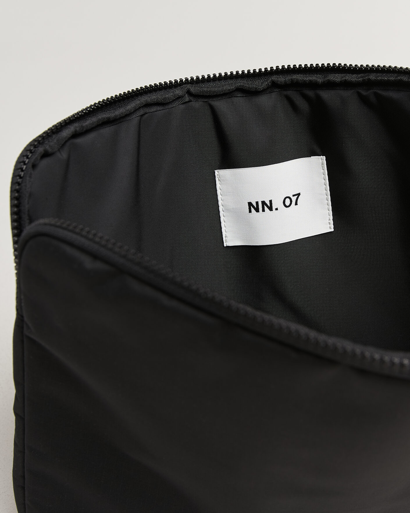 Herre | Tasker | NN07 | Nylon Ripstop Computer Sleeve Black