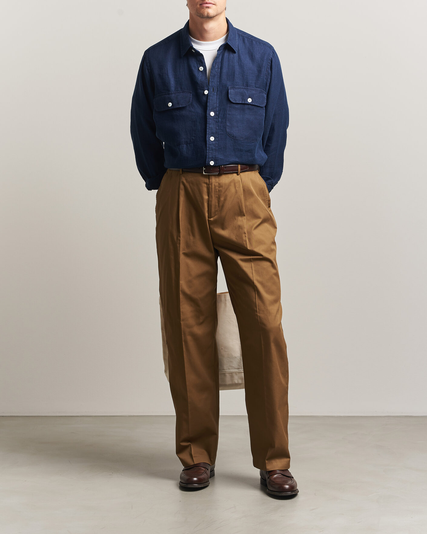 Herre | Skjorter | Drake's | Linen Twill Deep Pocket Work Shirt Navy