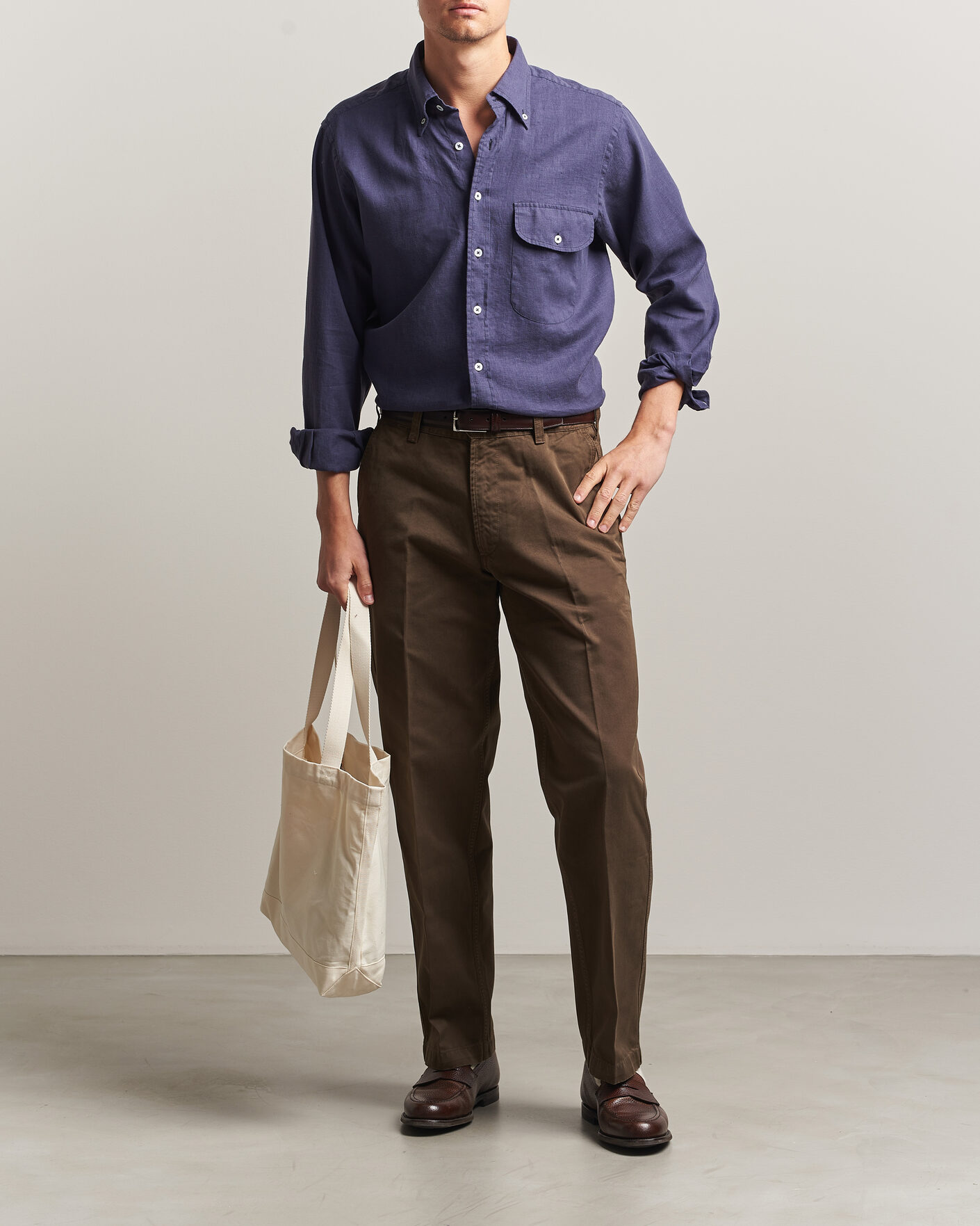Herre | Skjorter | Drake's | Linen Button Down Curved Pocket Shirt Navy