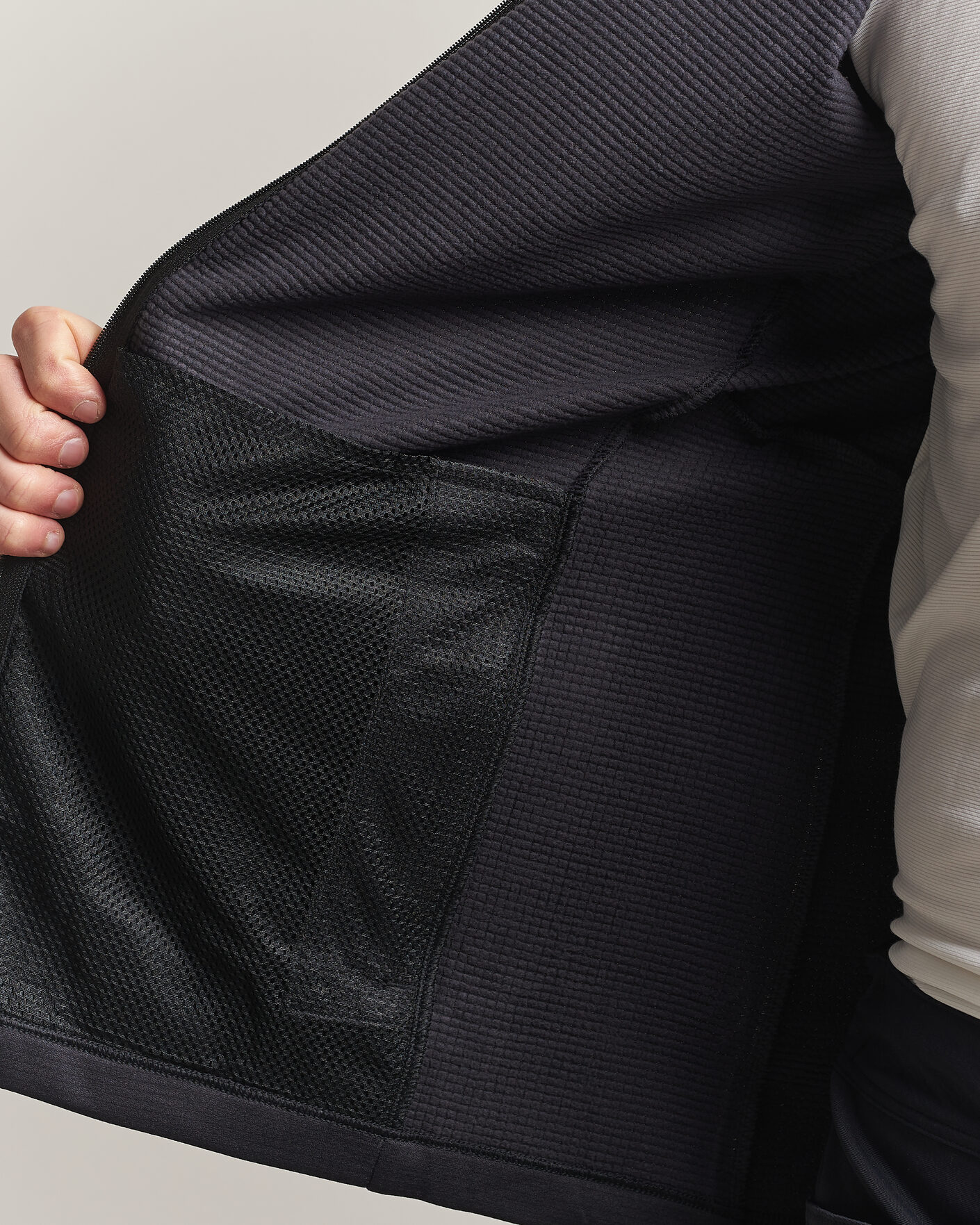 Herre | Trøjer | Haglöfs | Korp Mid Fleece Hood True Black