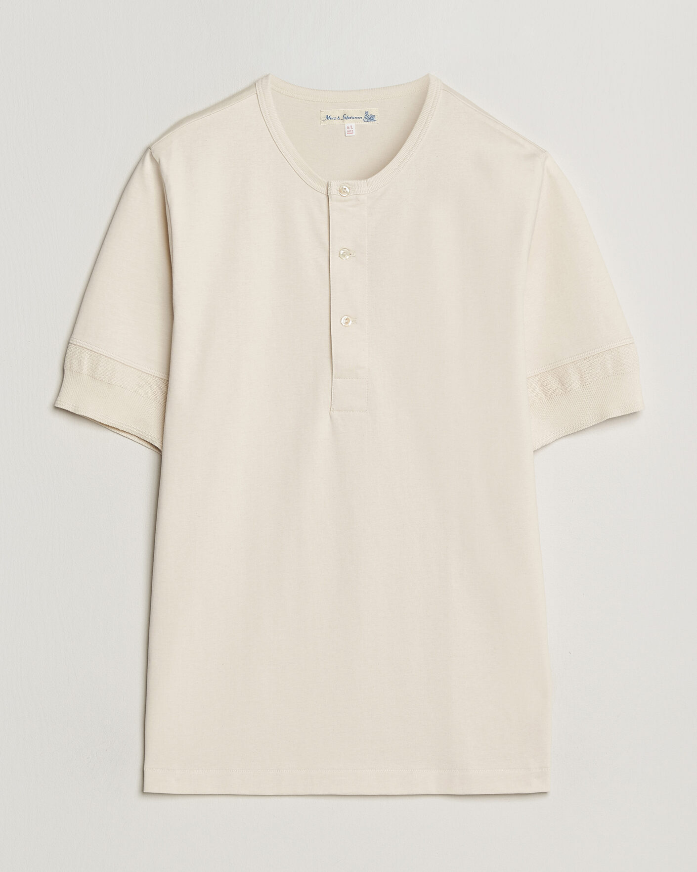 Herre | T-Shirts | Merz b. Schwanen | Classic Organic Cotton Short Sleeve Henley Nature