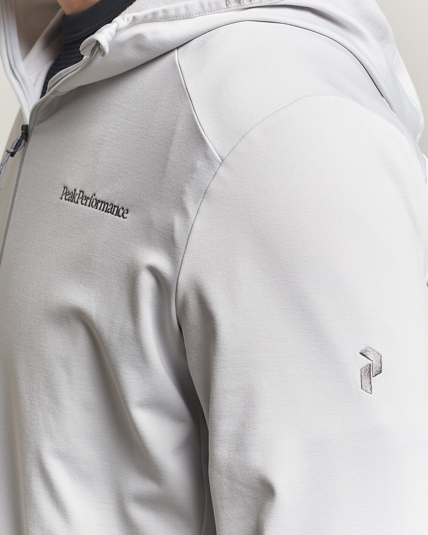 Herre | Trøjer | Peak Performance | Light Hooded Full Zip Summit Smoke