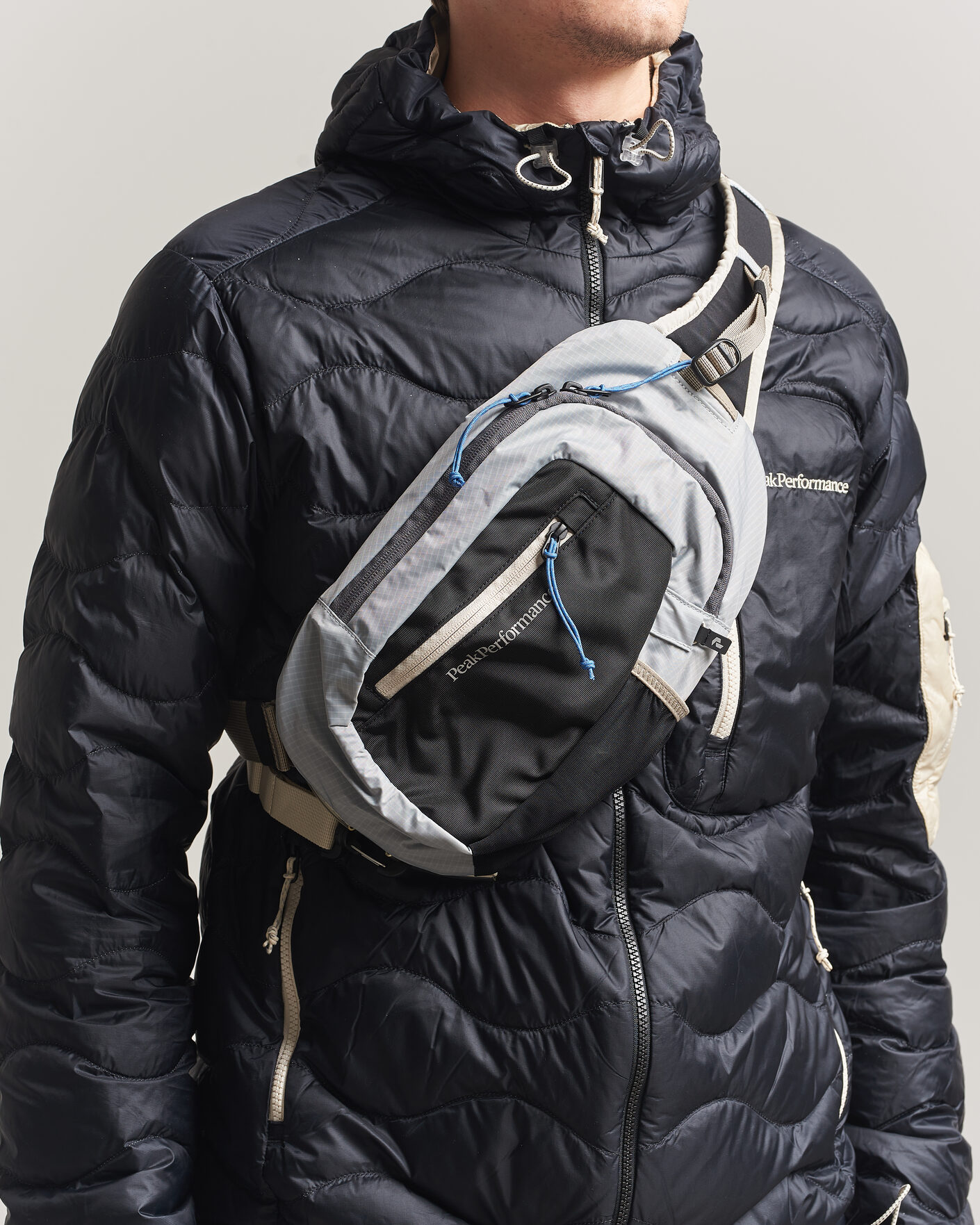 Herre | Tasker | Peak Performance | Outdoor Sling Bag Summit Smoke