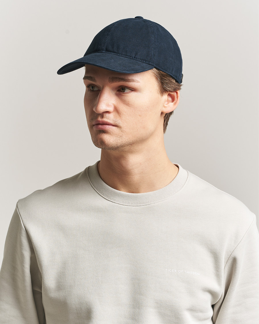 Herre | Hatte & kasketter | Tiger of Sweden | Hent Washed Cap Light Ink