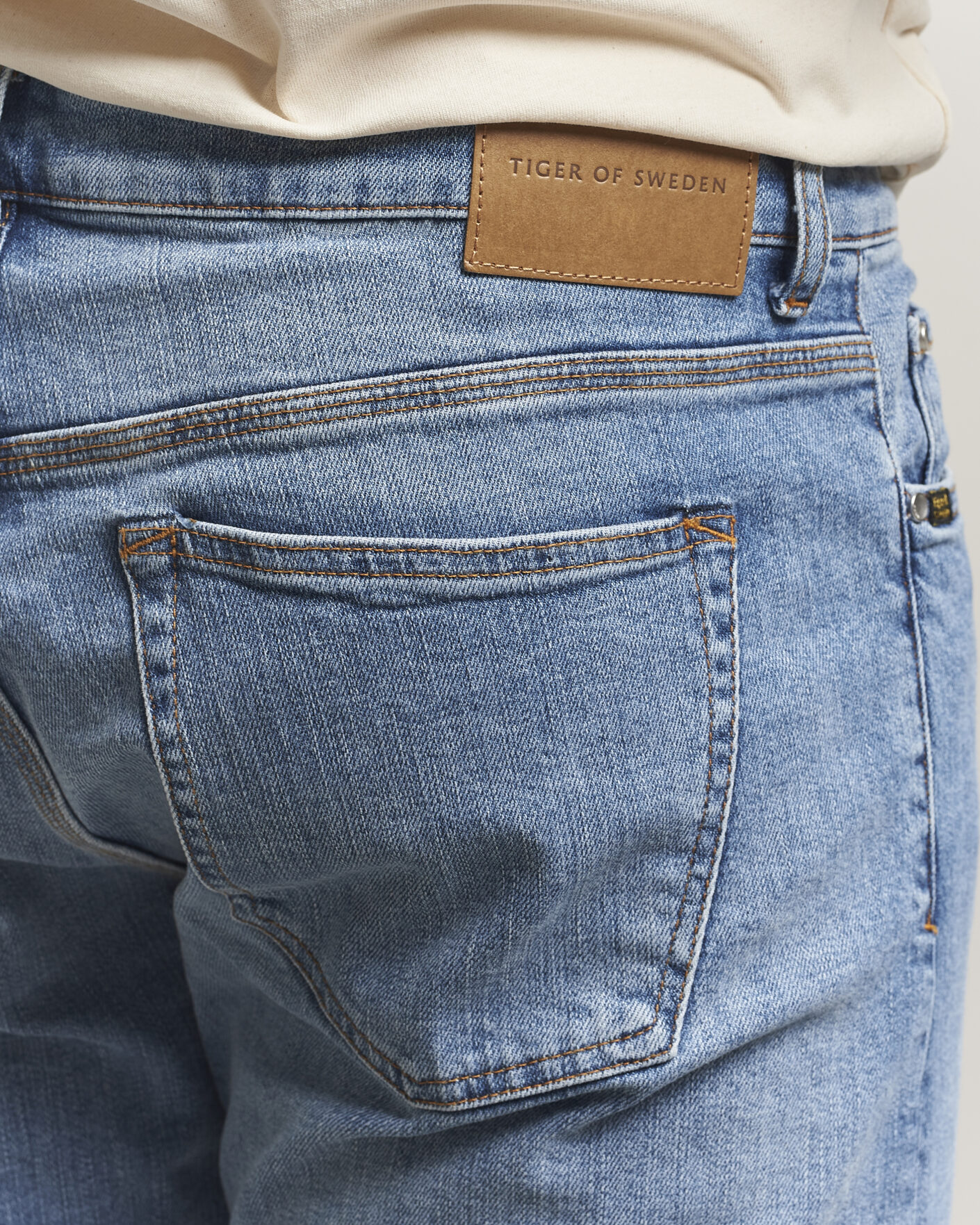 Herre | Jeans | Tiger of Sweden | Des Jeans Light Blue