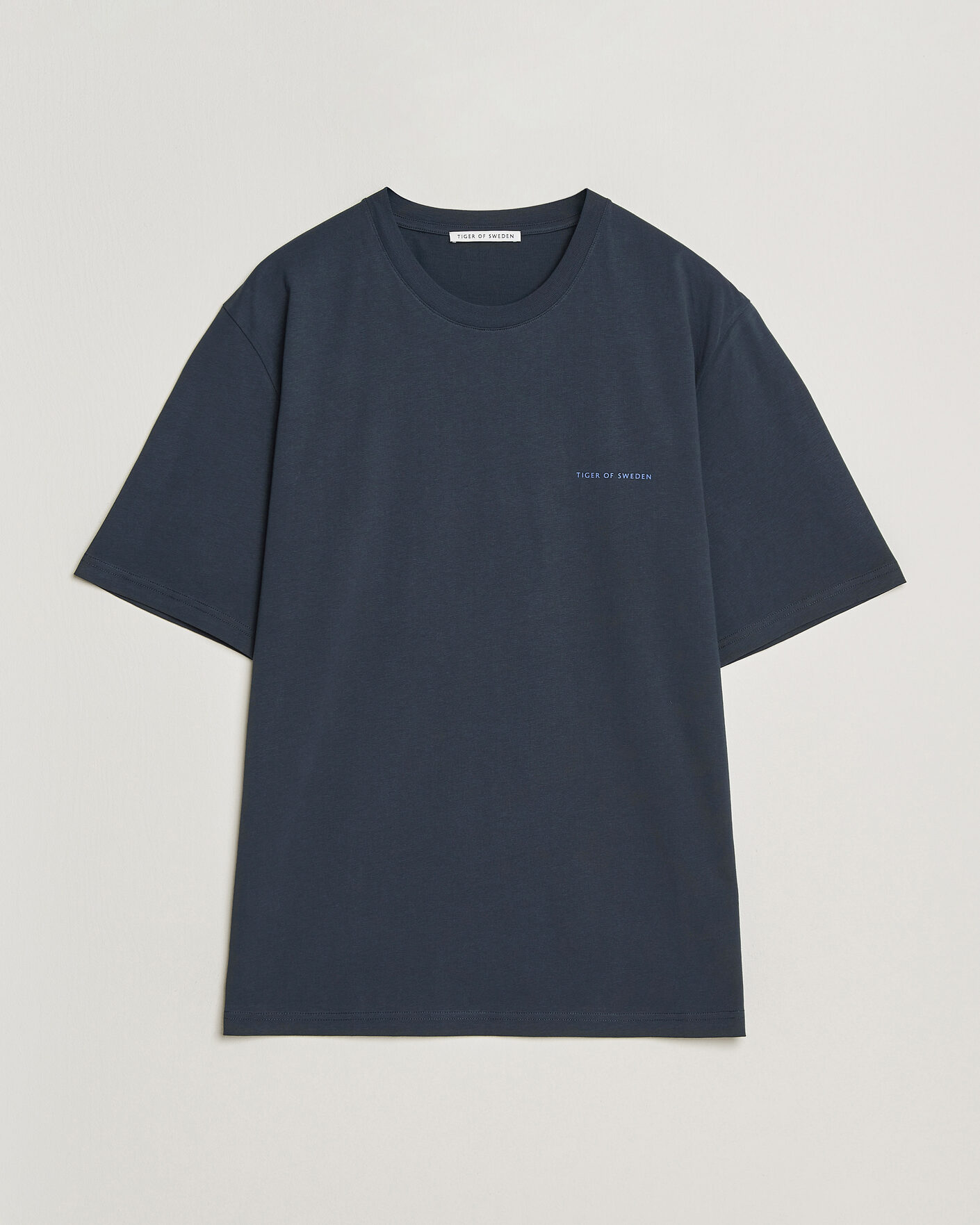 Herre | T-Shirts | Tiger of Sweden | Pro Logo Crew Neck T-Shirt Light Ink