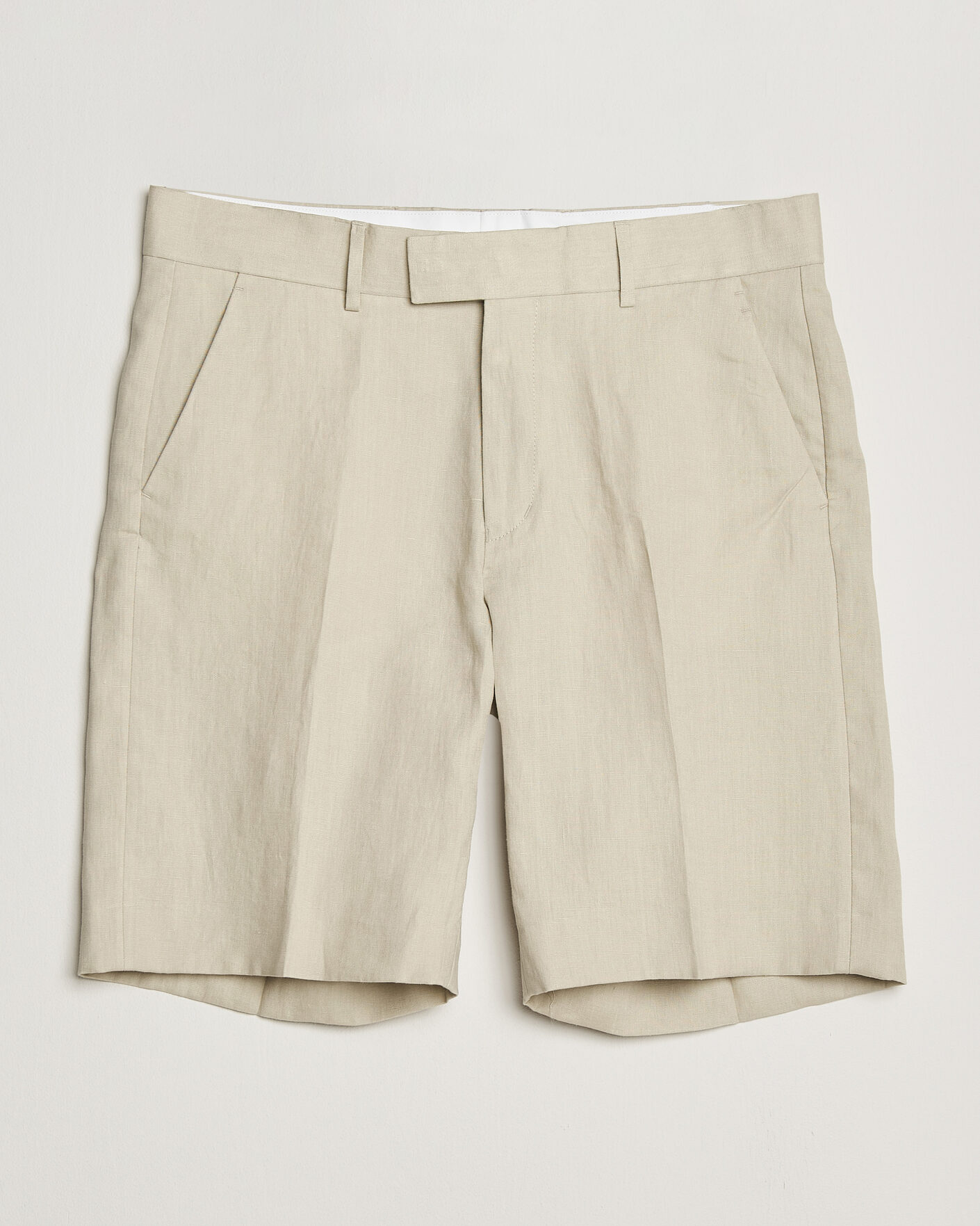 Herre | Shorts | Tiger of Sweden | Troy Pleated Linen Shorts Cream Sand