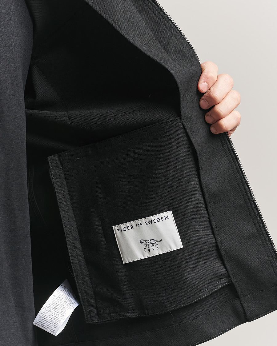 Herre | Skjorter | Tiger of Sweden | Barnaby Technical Overshirt Black