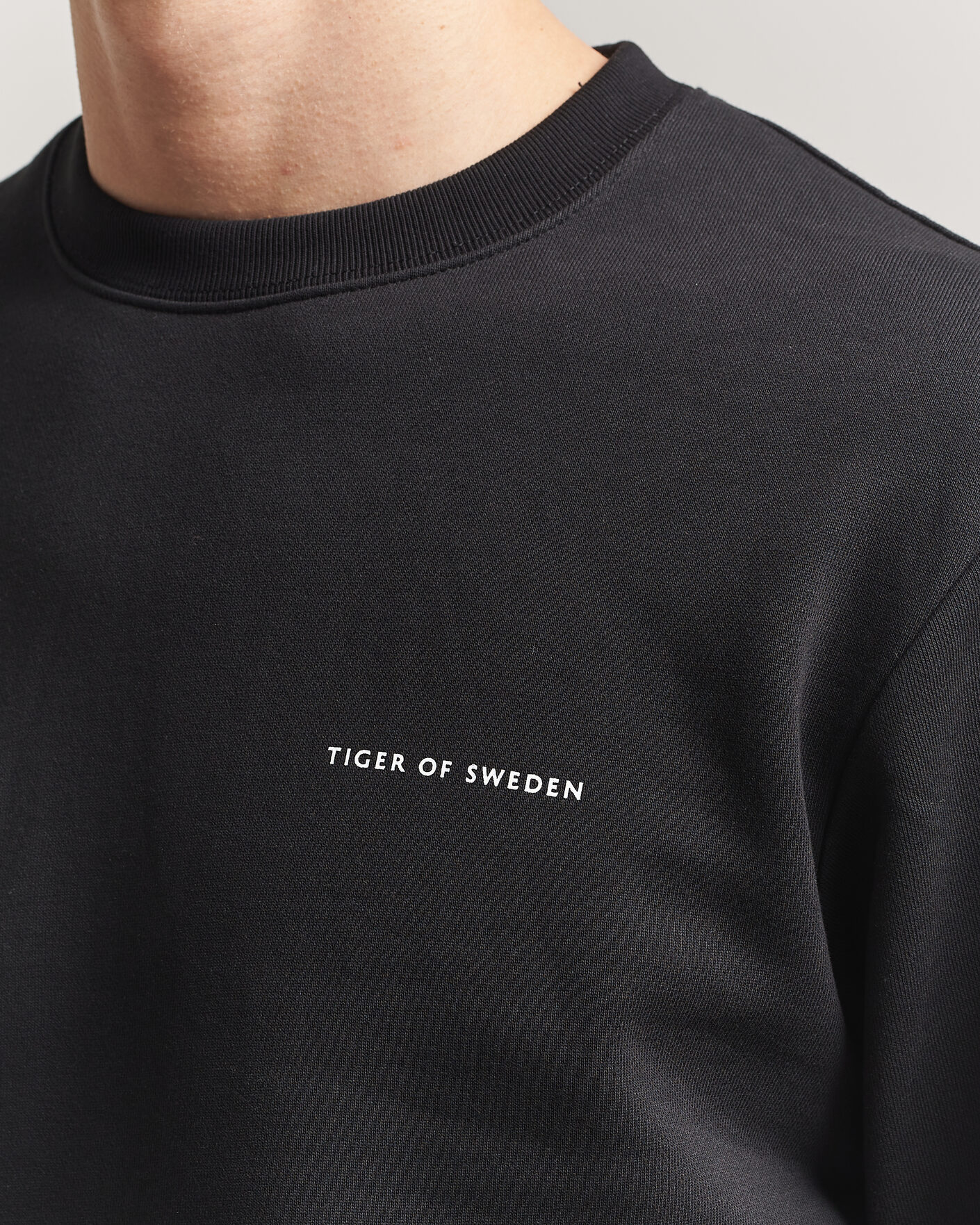 Herre | Trøjer | Tiger of Sweden | Emerson Crew Neck Sweatshirt Black