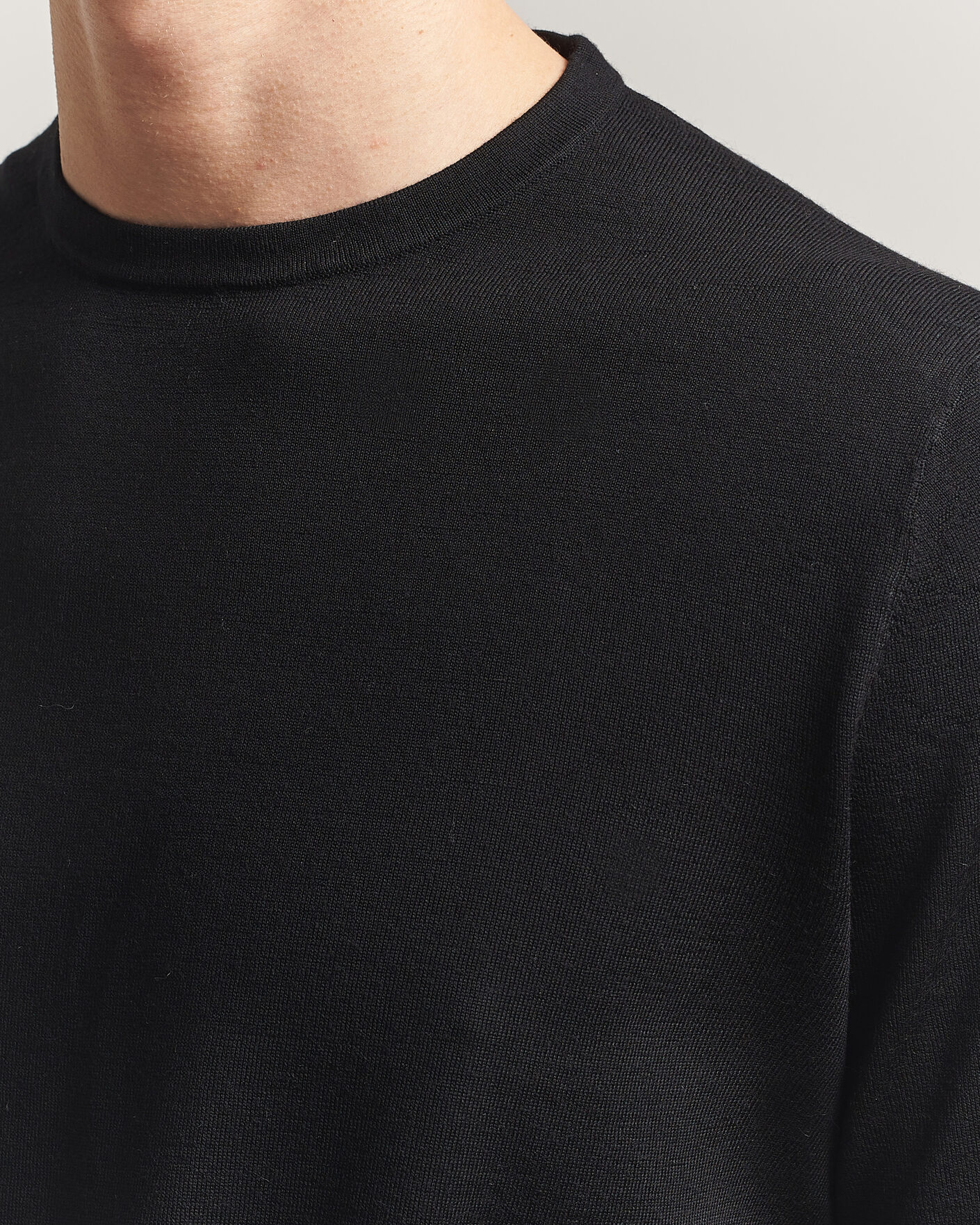 Herre | T-Shirts | Tiger of Sweden | Connor Knitted Crew Neck T-Shirt Black