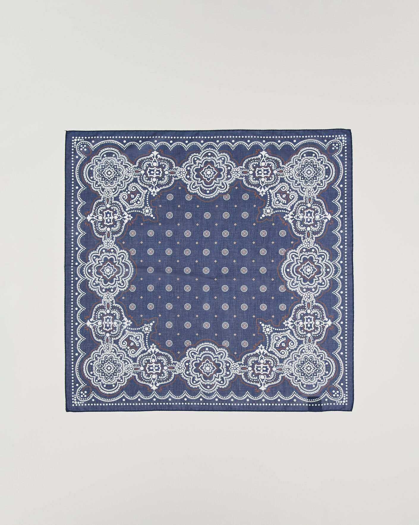 Herre | Tørklæde | Amanda Christensen | Cotton Voilé Medallion Bandana Navy