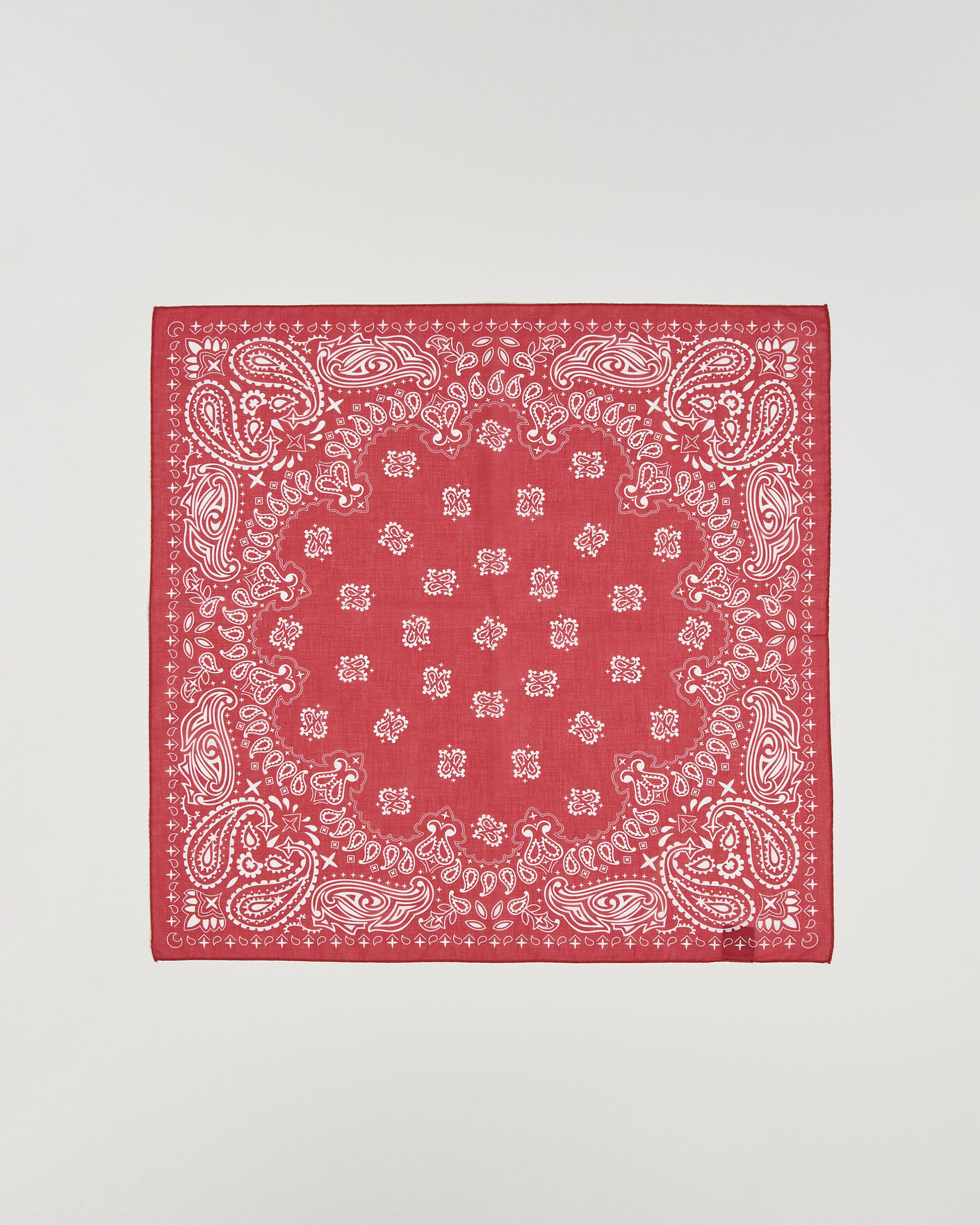 Herre | Tørklæde | Amanda Christensen | Cotton Voilé Paisley Bandana Red