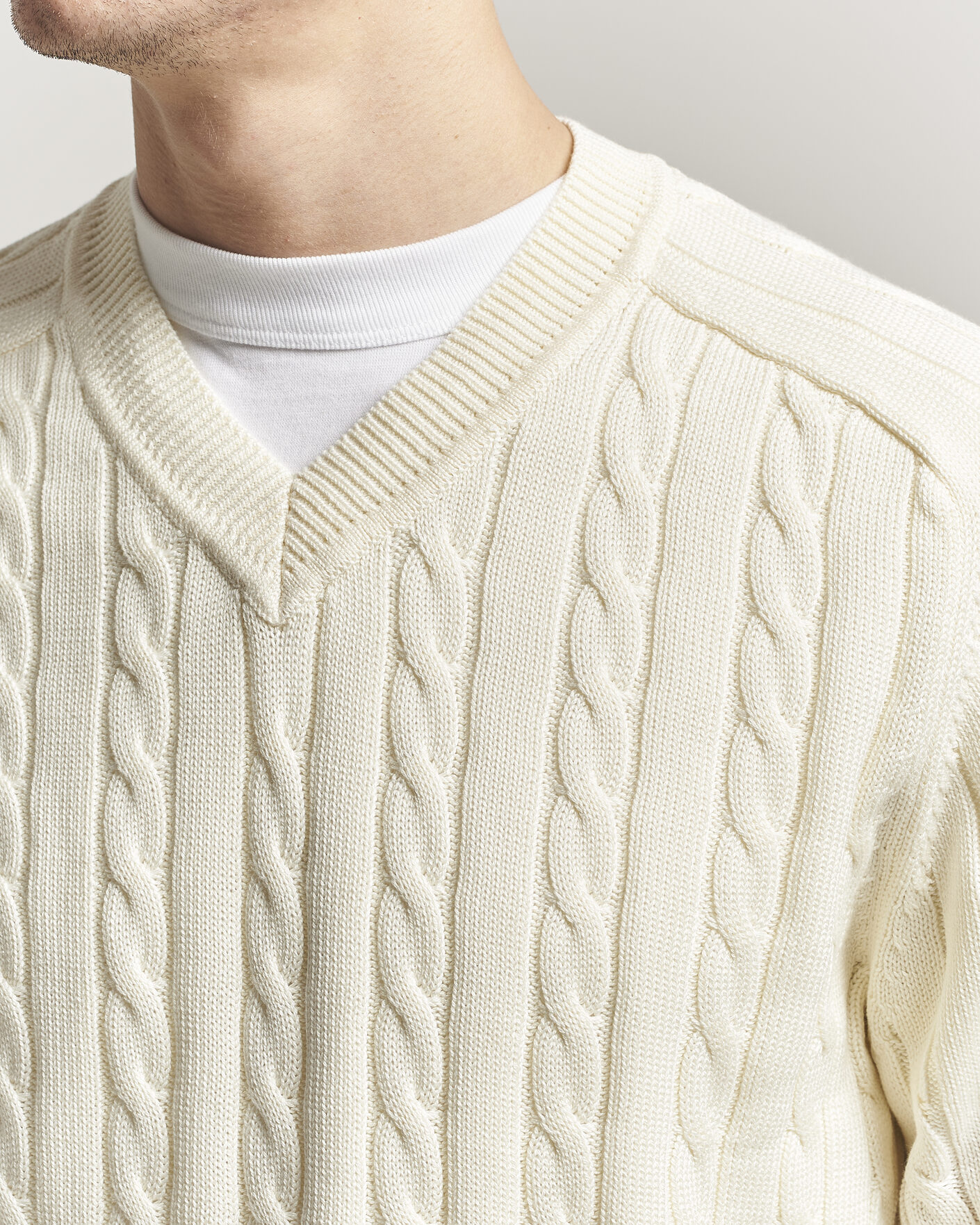 Herre | Trøjer | Filippa K | Cotton Cable V-Neck Sweater Calico White