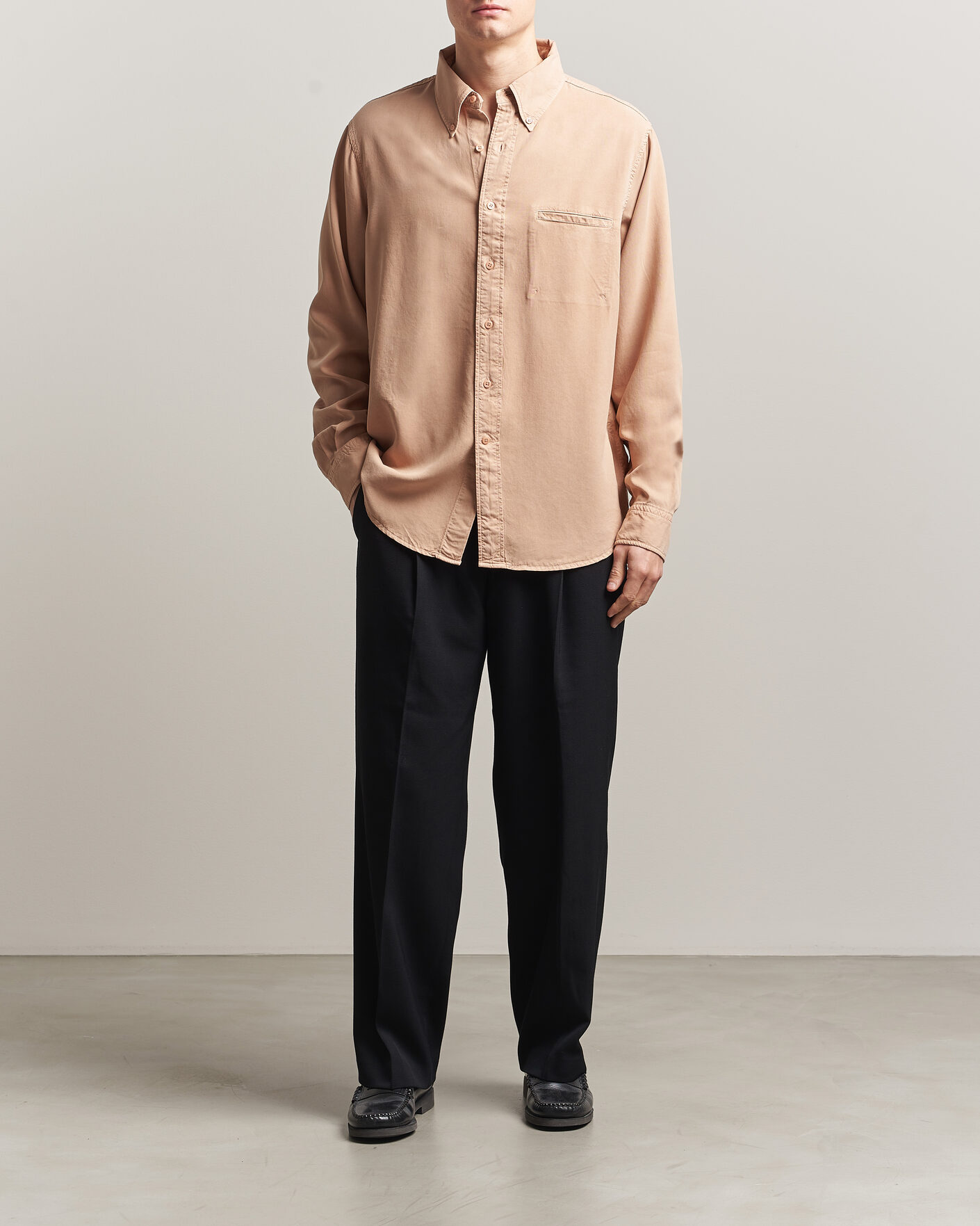 Herre | Skjorter | Filippa K | Zack Lyocell Shirt Beige
