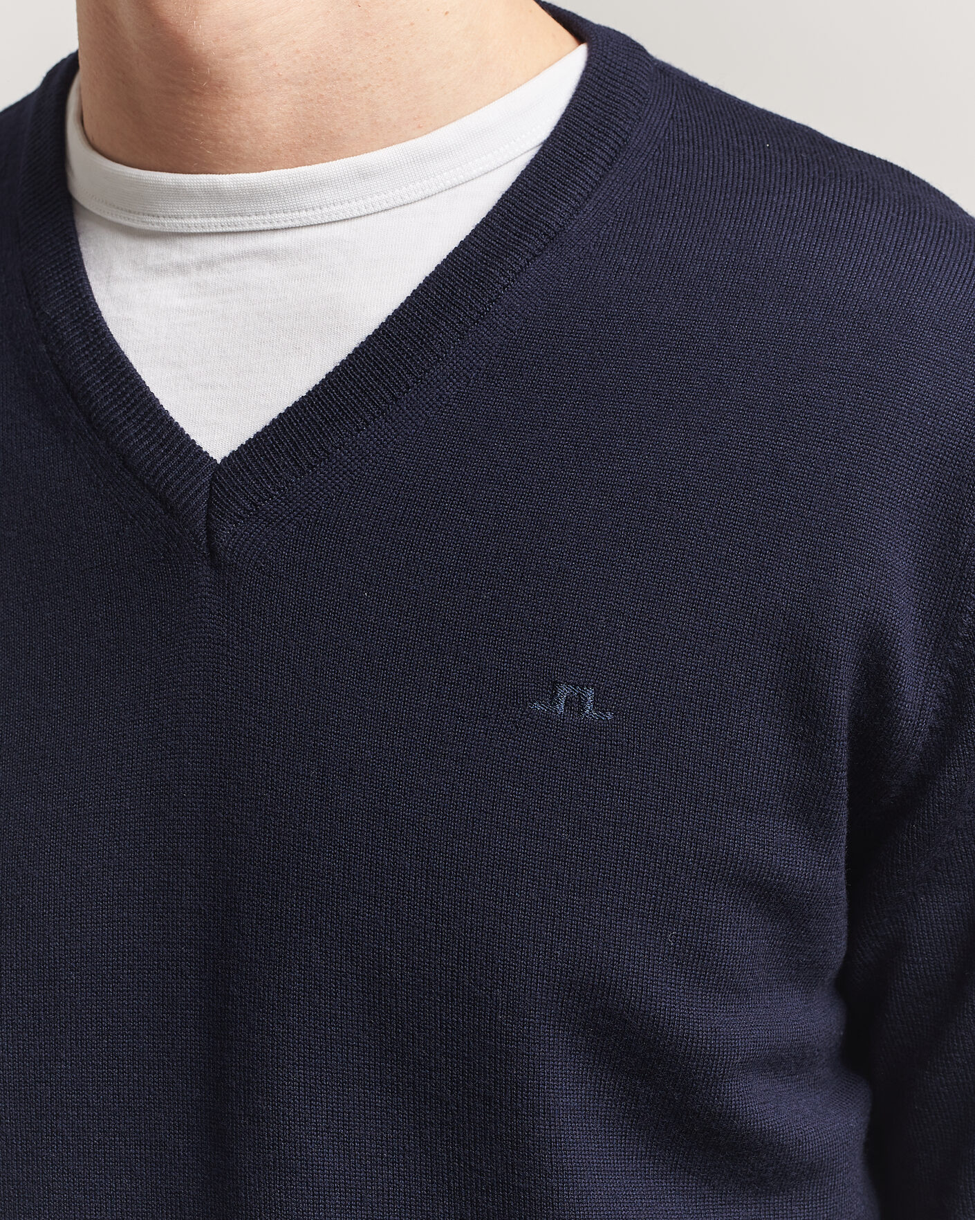 Herre | Trøjer | J.Lindeberg | Lymann Merino V-Neck Pullover JL Navy