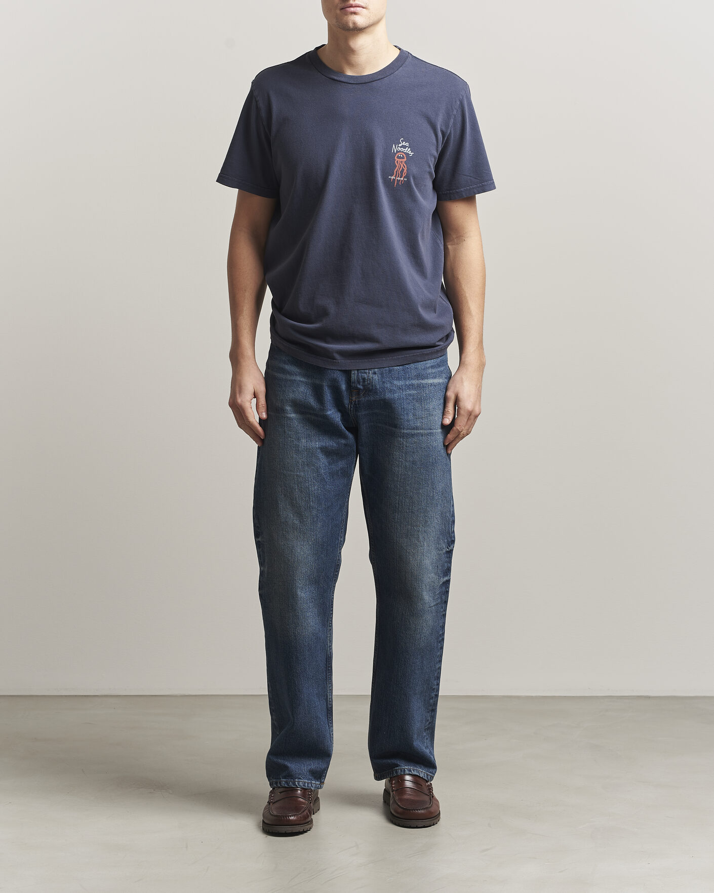 Herre | T-Shirts | Nudie Jeans | Roy Printed T-Shirt Dark Blue