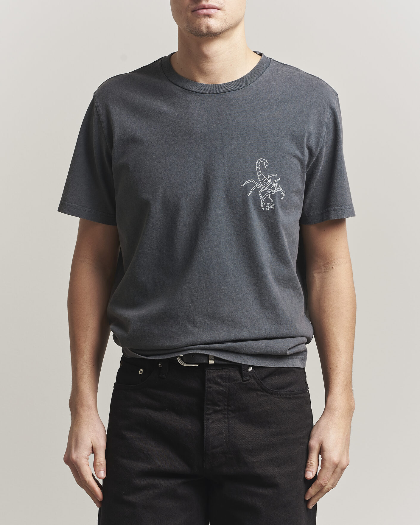 Herre | T-Shirts | Nudie Jeans | Roy Printed T-Shirt Antracite