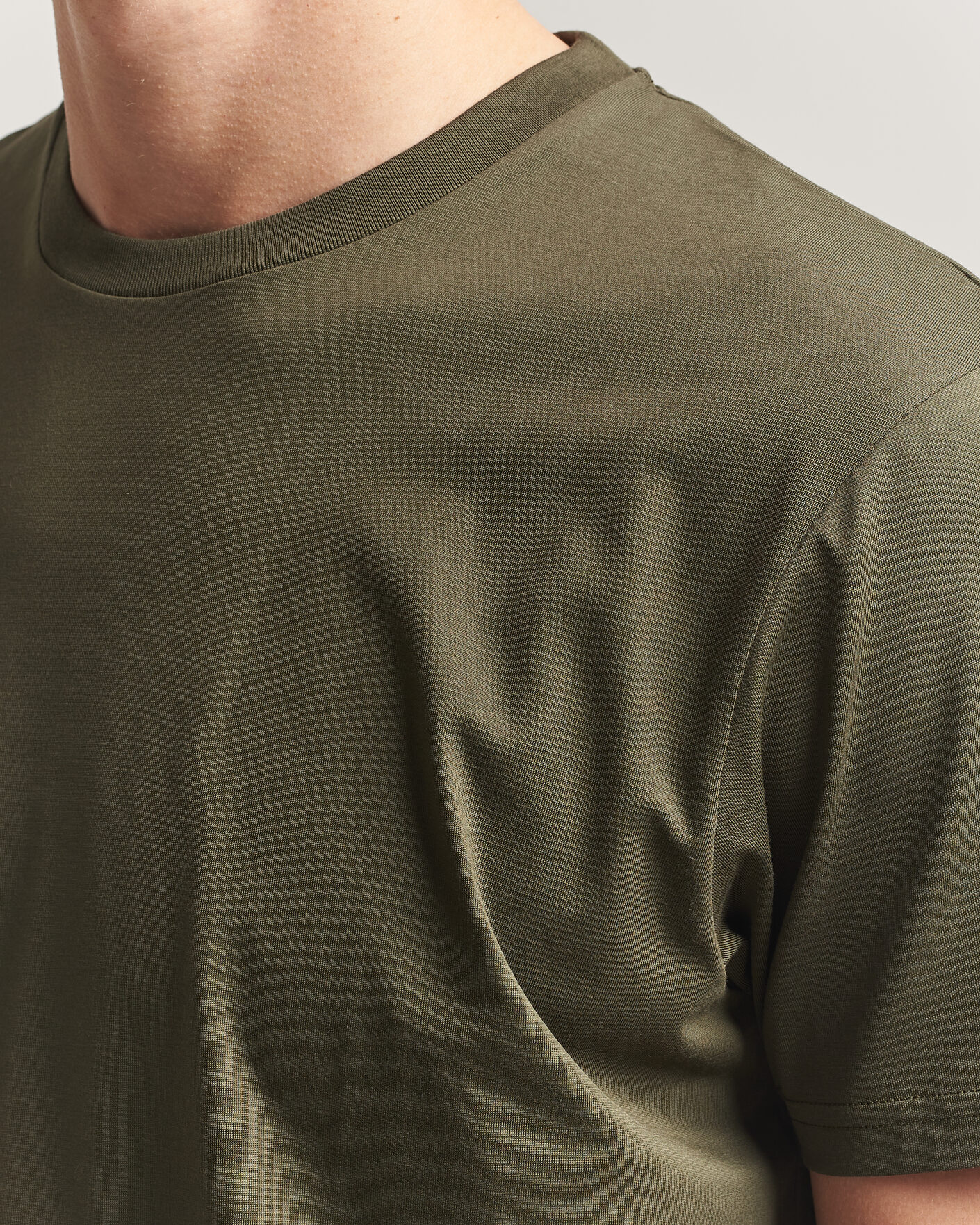 Herre | T-Shirts | Sunspel | Riviera Midweight T-Shirt Deep Olive