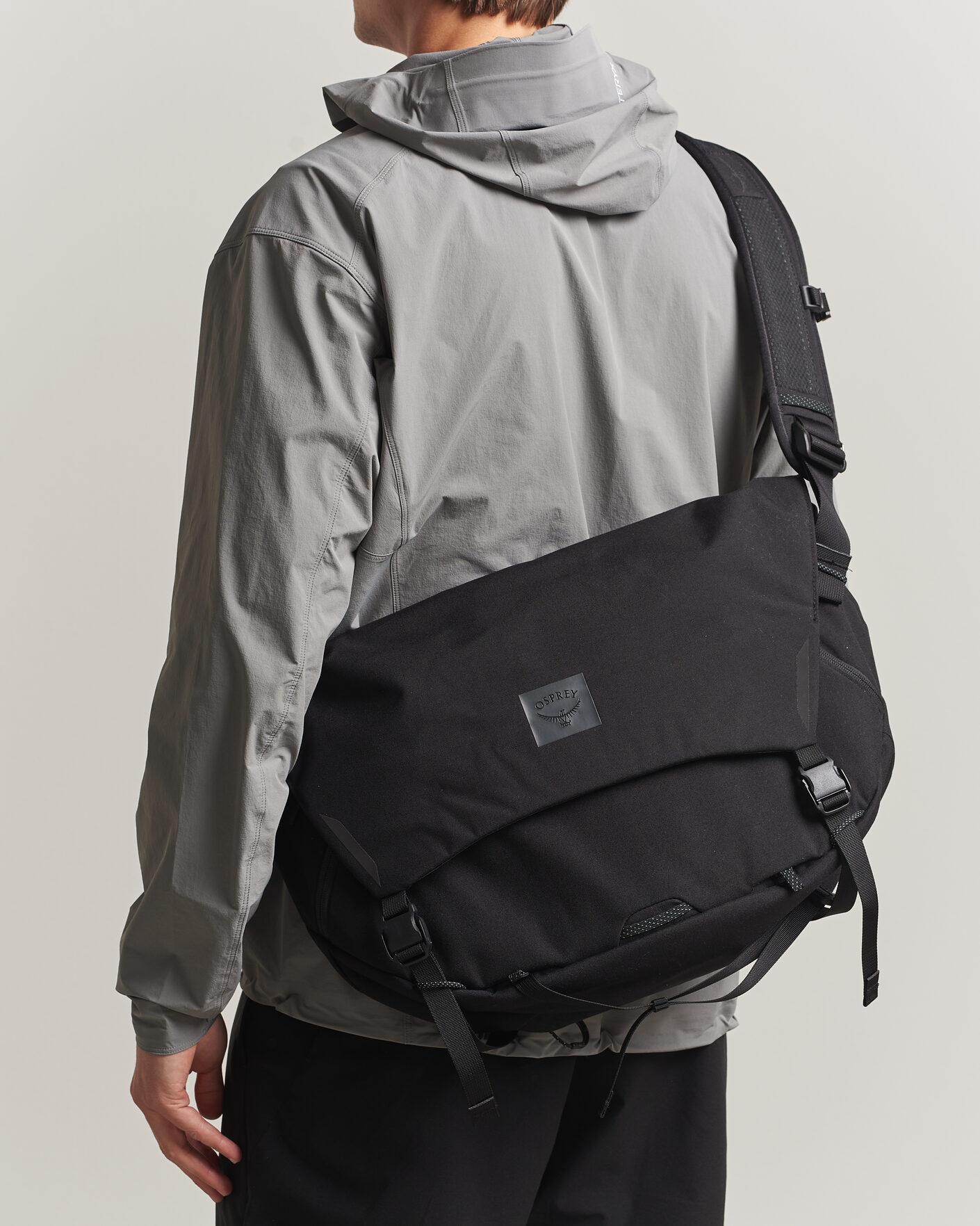 Herre | Tasker | Osprey | Metron Messenger 18 Black