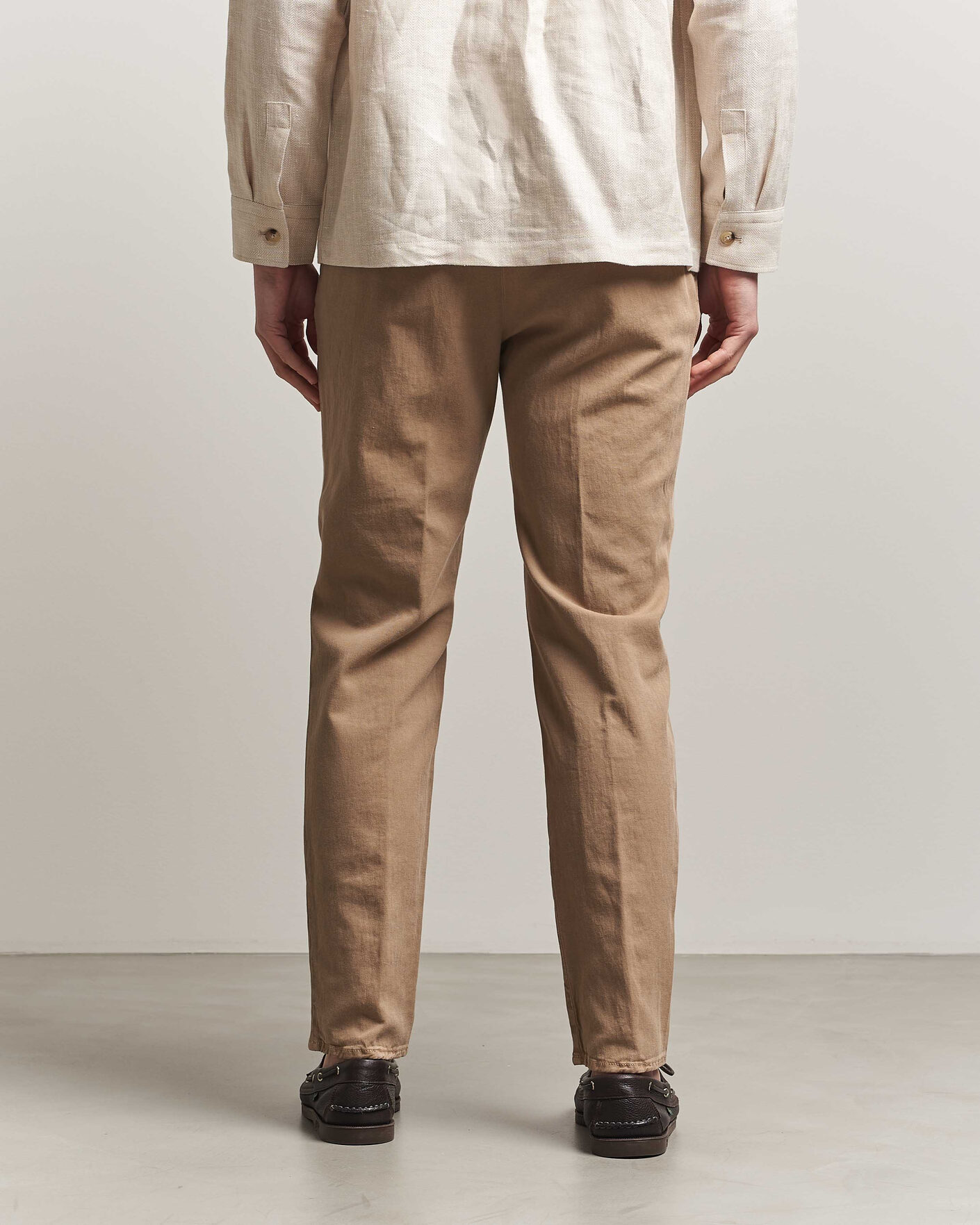 Herre | Bukser | Incotex | Tapered Fit Pleated Linen Slacks Brown