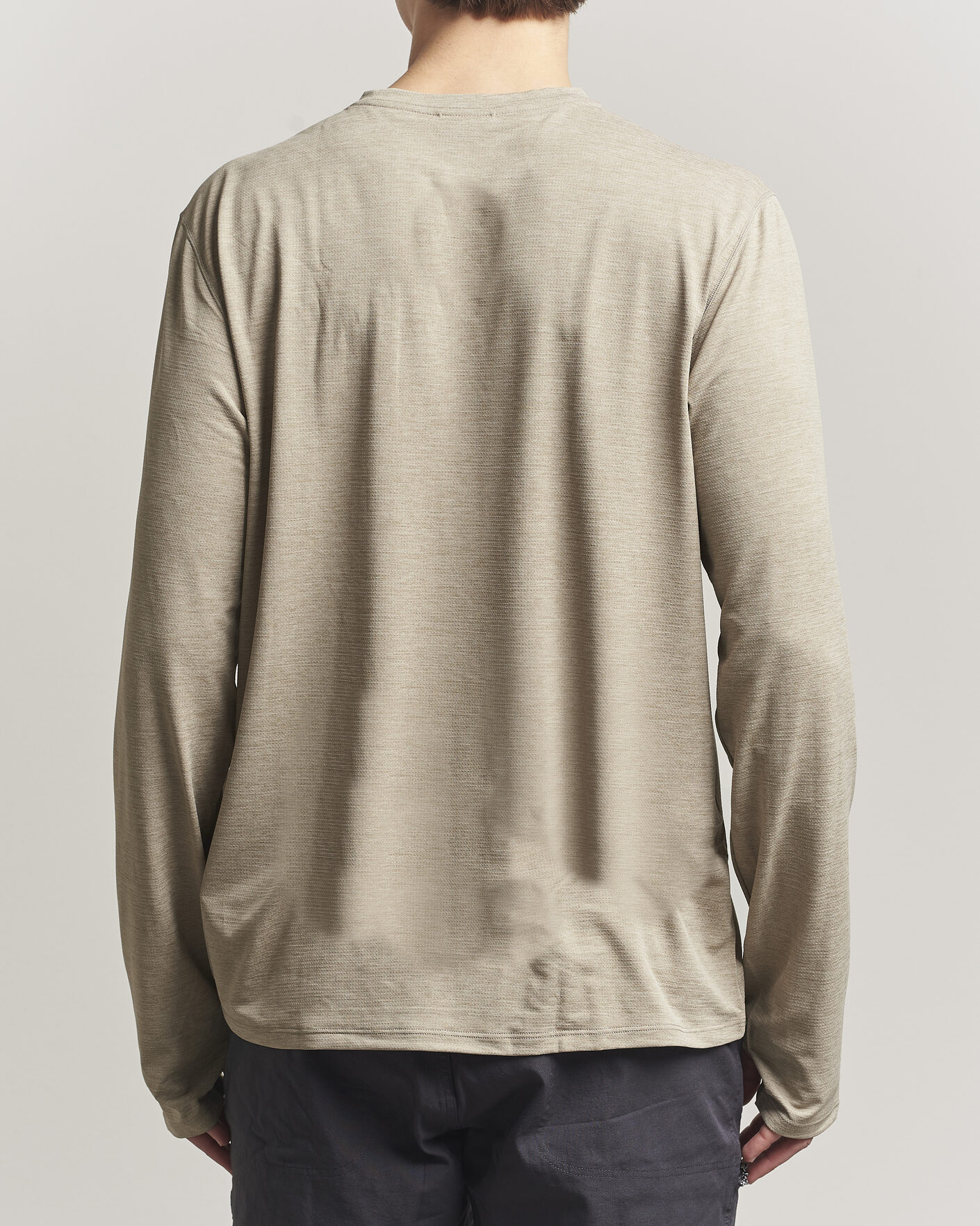 Herre | T-Shirts | Patagonia | Cap Cool Long Sleeve Sun Shirt Seabird Grey
