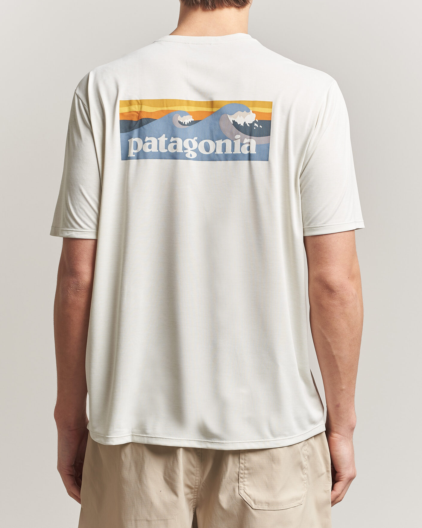 Herre | T-Shirts | Patagonia | Cap Cool Daily Logo T-Shirt Dyno White